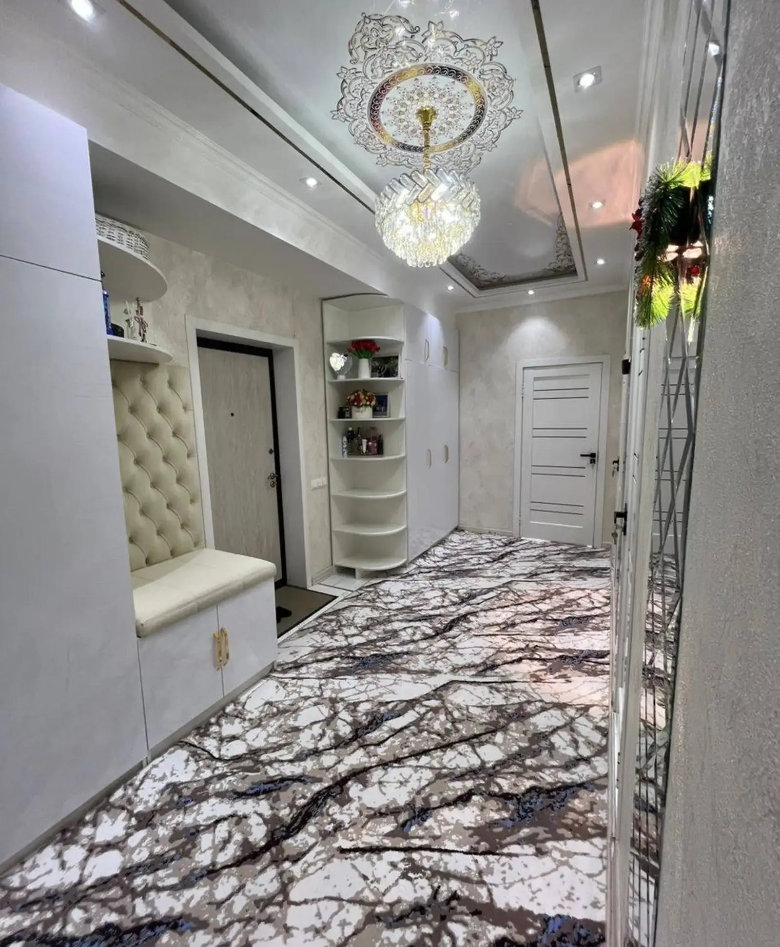 2-комн. квартира, 15 этаж, 80 м², Фирдавси