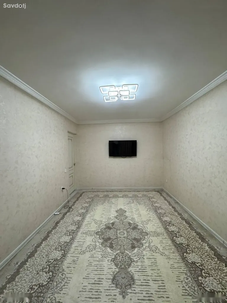 2-комн. квартира, 5 этаж, 52 м², сино