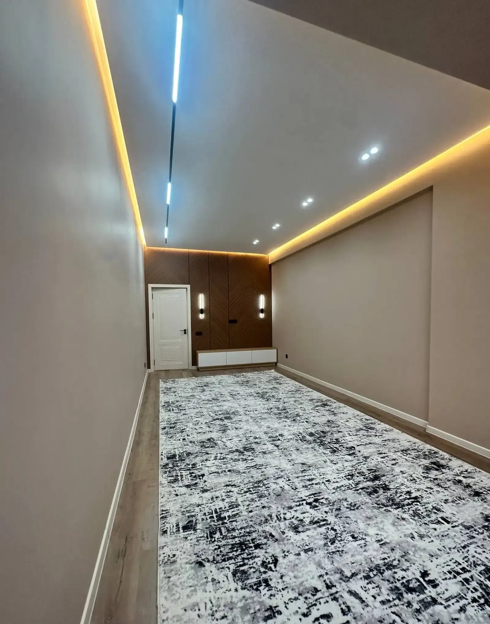 2-комн. квартира, 9 этаж, 71 м², Шохмансур