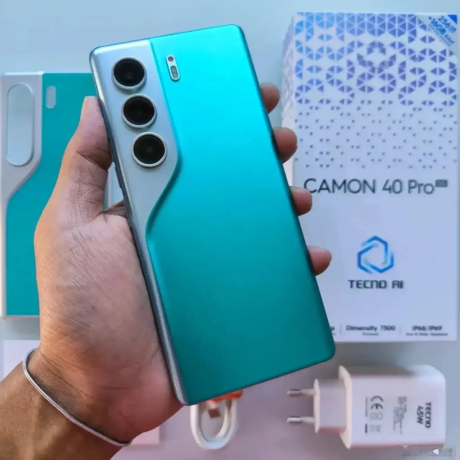 Tecno Spark 20 256 gb