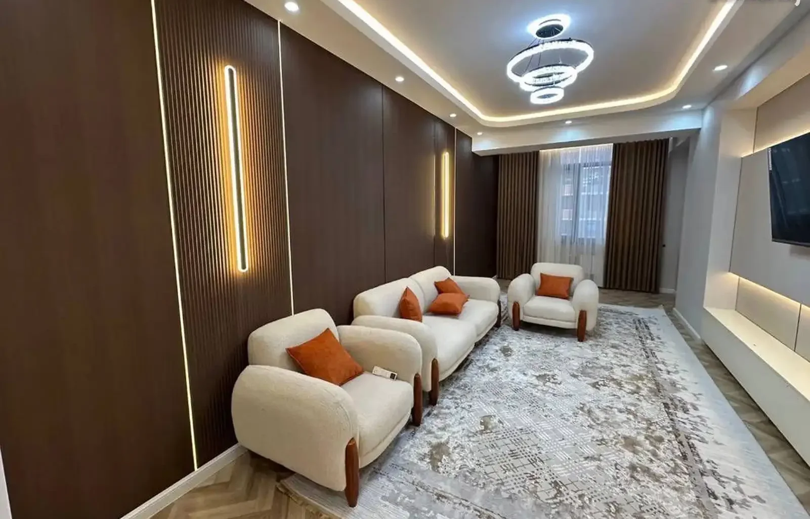 3-комн. квартира, 16 этаж, 95 м², Исмоили Сомони Спартак