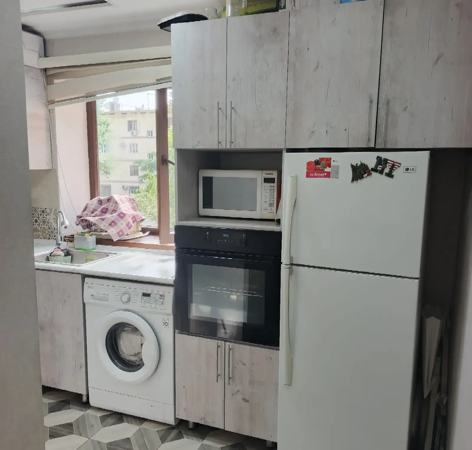 3-комн. квартира, 2 этаж, 72 м², Сино Маяковский