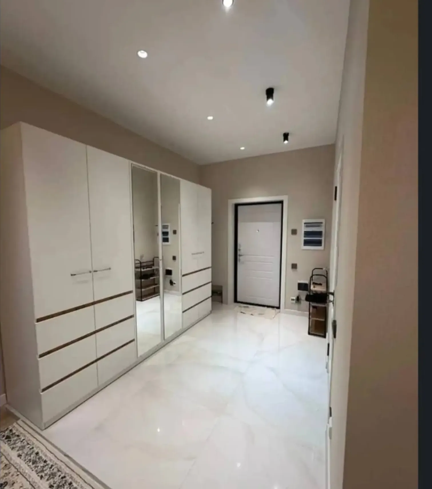 2-комн. квартира, 16 этаж, 90м², Шохмансур