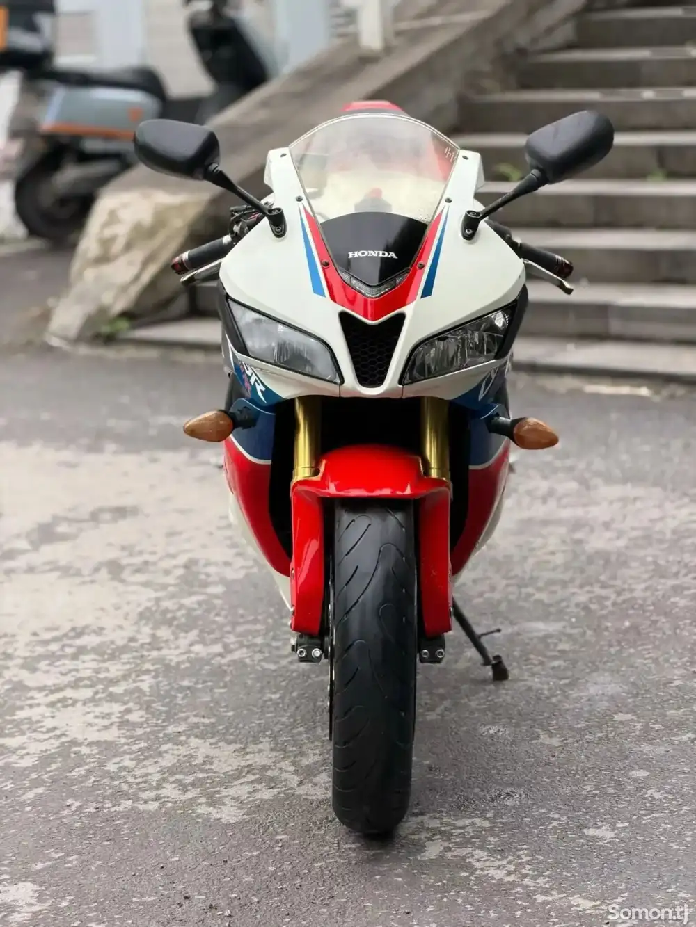 Мотоцикл Honda cbr