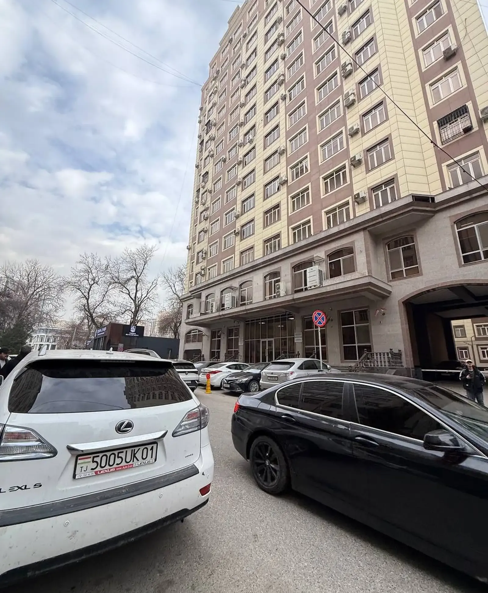 2-комн. квартира, 15 этаж, 64 м², И. Сомони