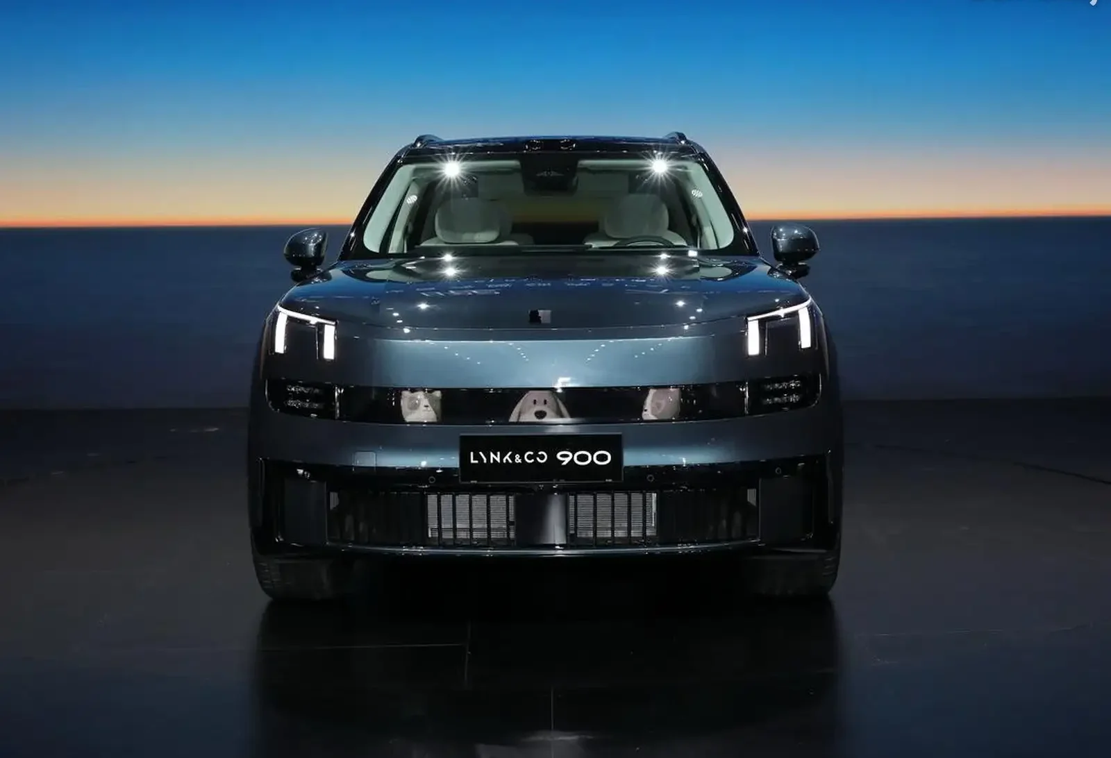 Lynk & Co 900 Ultra 2025