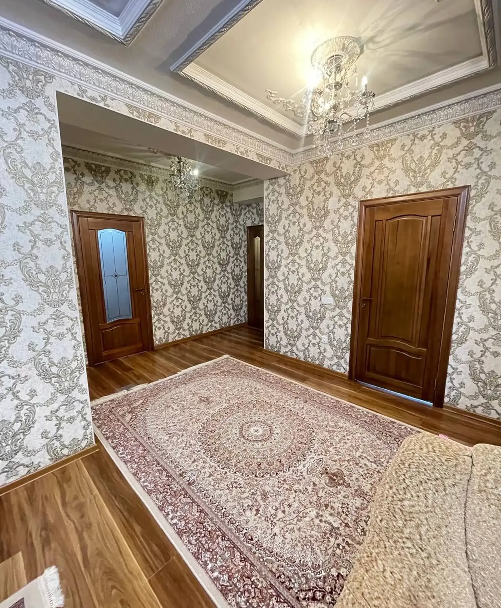 3-комн. квартира, 5 этаж, 156 м², Овир