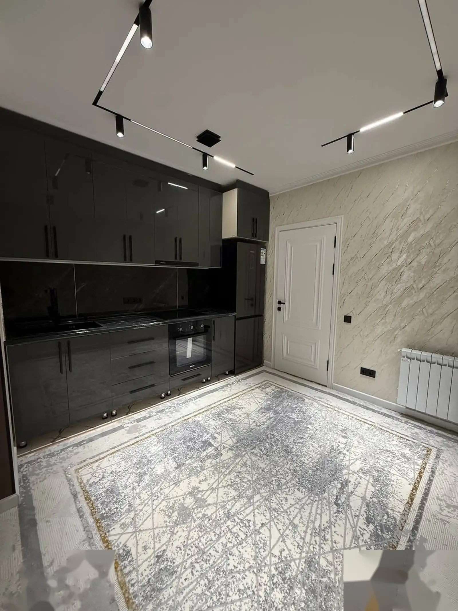 2-комн. квартира, 6 этаж, 68 м², Сино