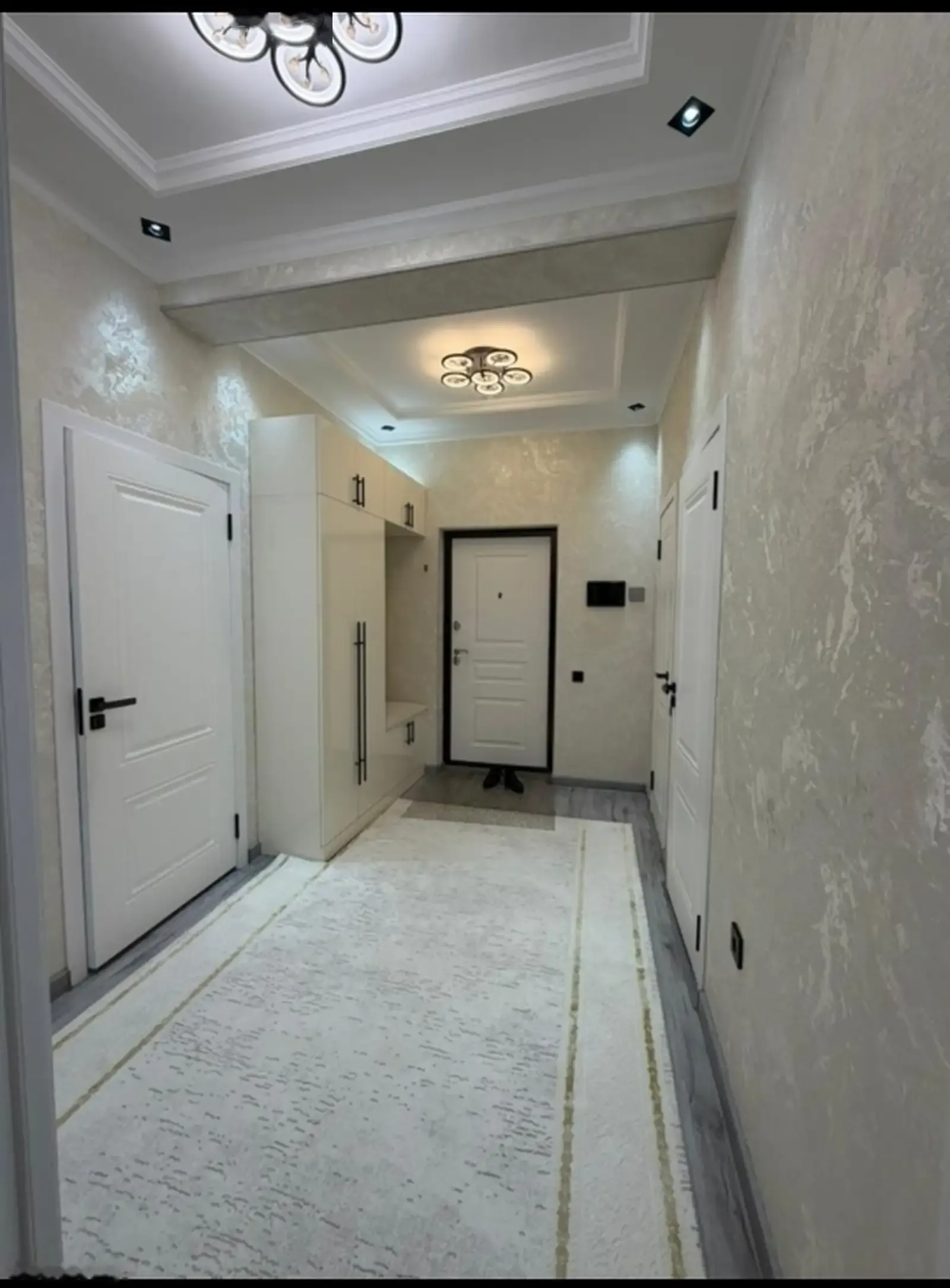 2-к квартира, 11 этаж, 69 м², 82 мкр