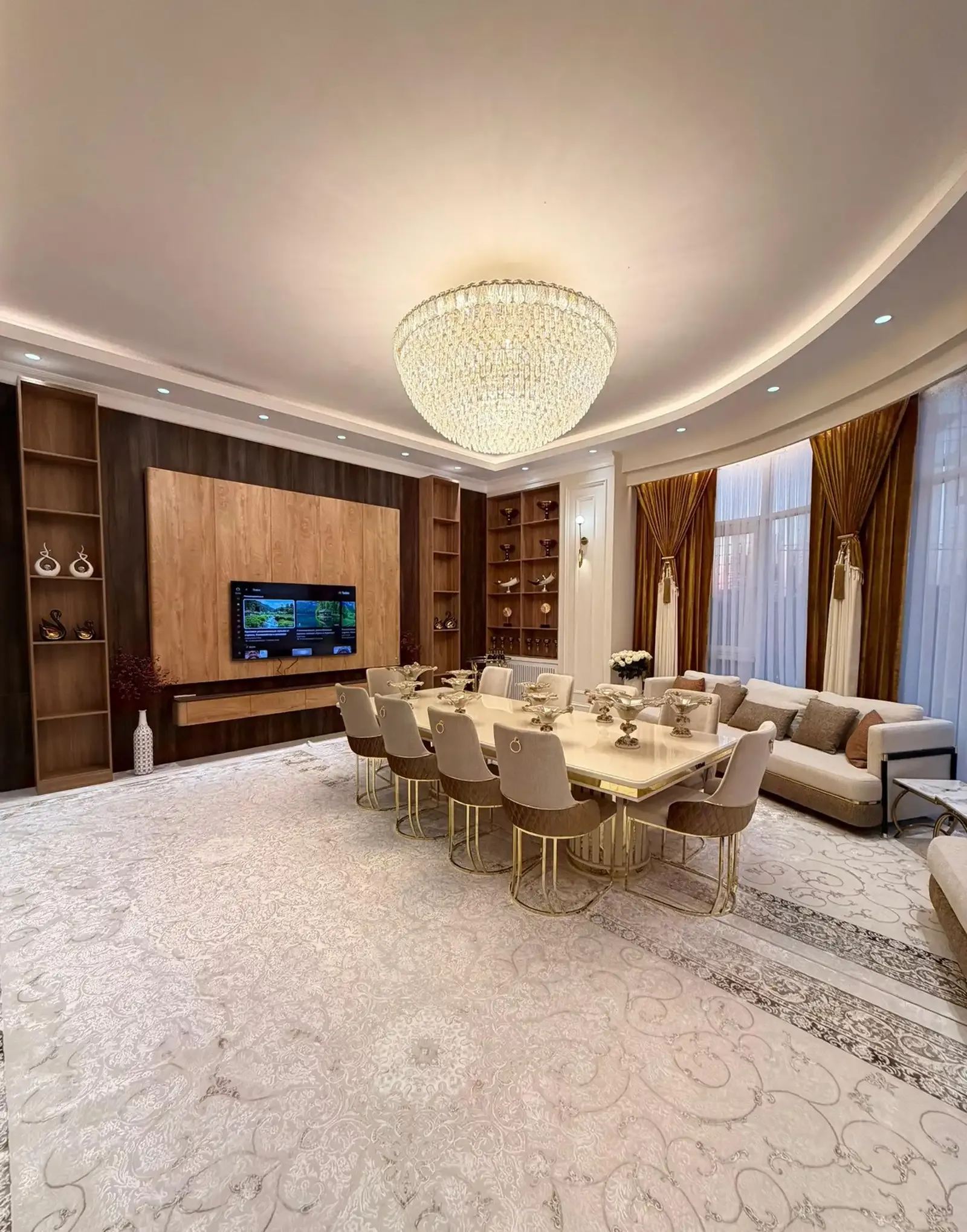 4-комн. квартира, 18 этаж, 212 м², Бахт-Z, напротив «Созидания»