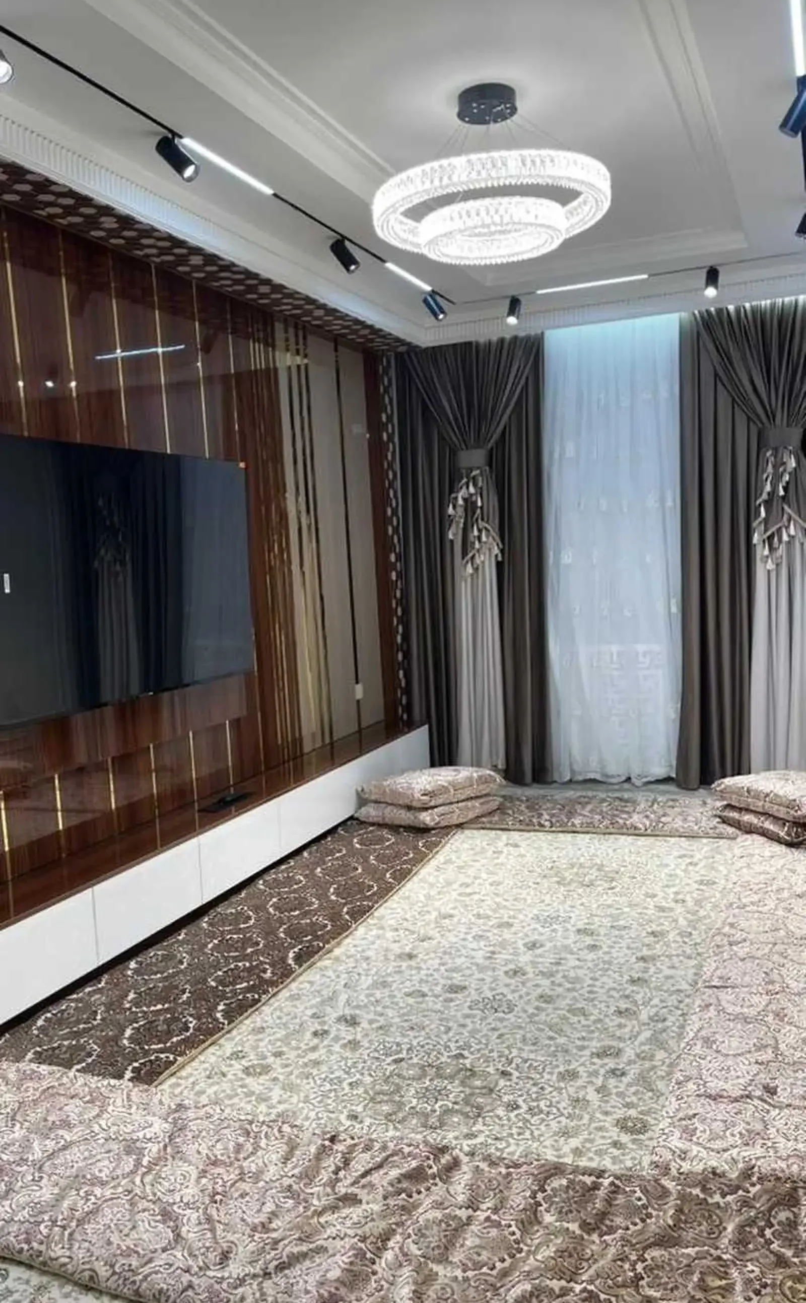 2-комн. квартира, 4 этаж, 63м², Сомони Ру ба руи Навои плаза