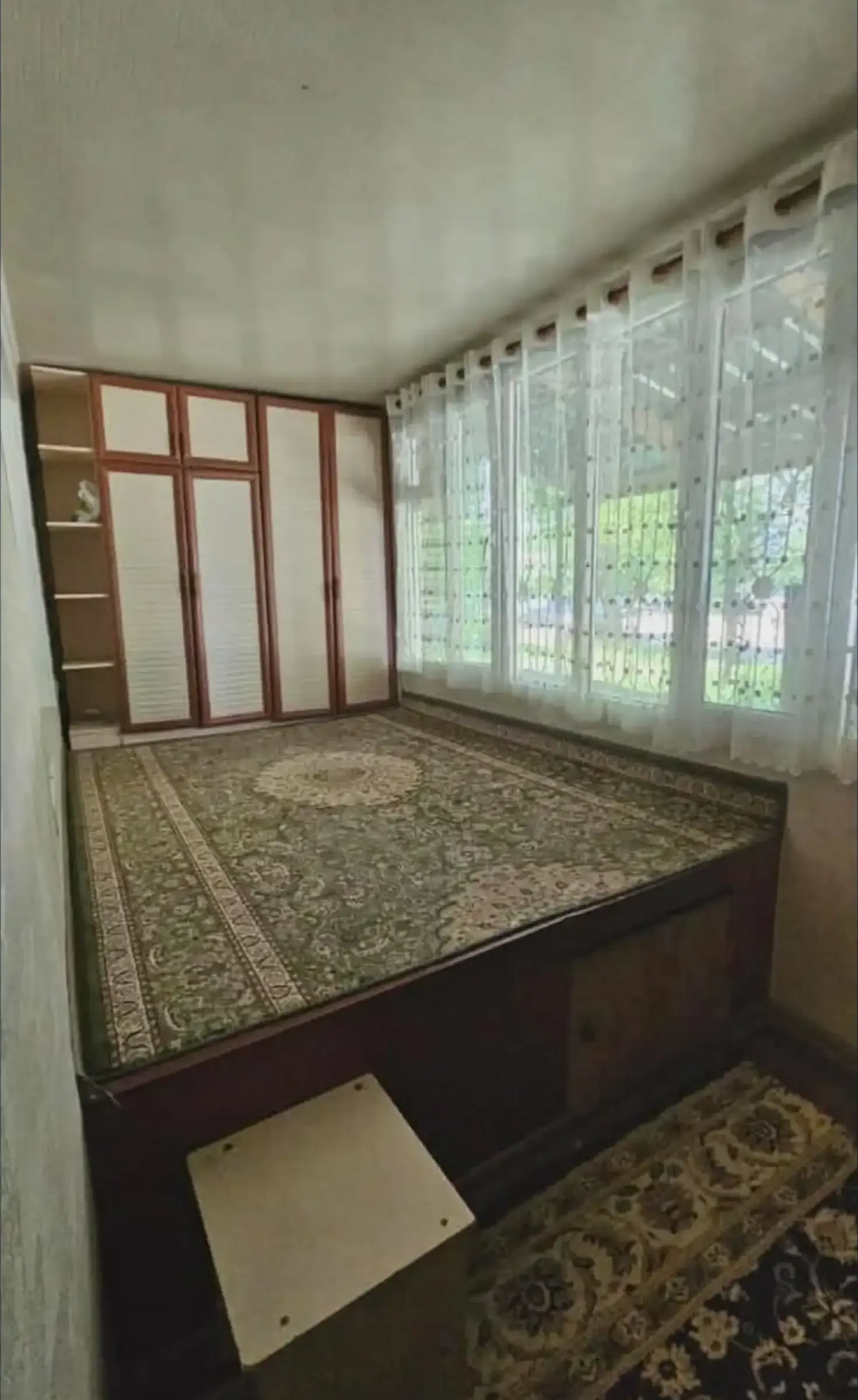 3-комн. квартира, 1 этаж, 60м², Фирдавси