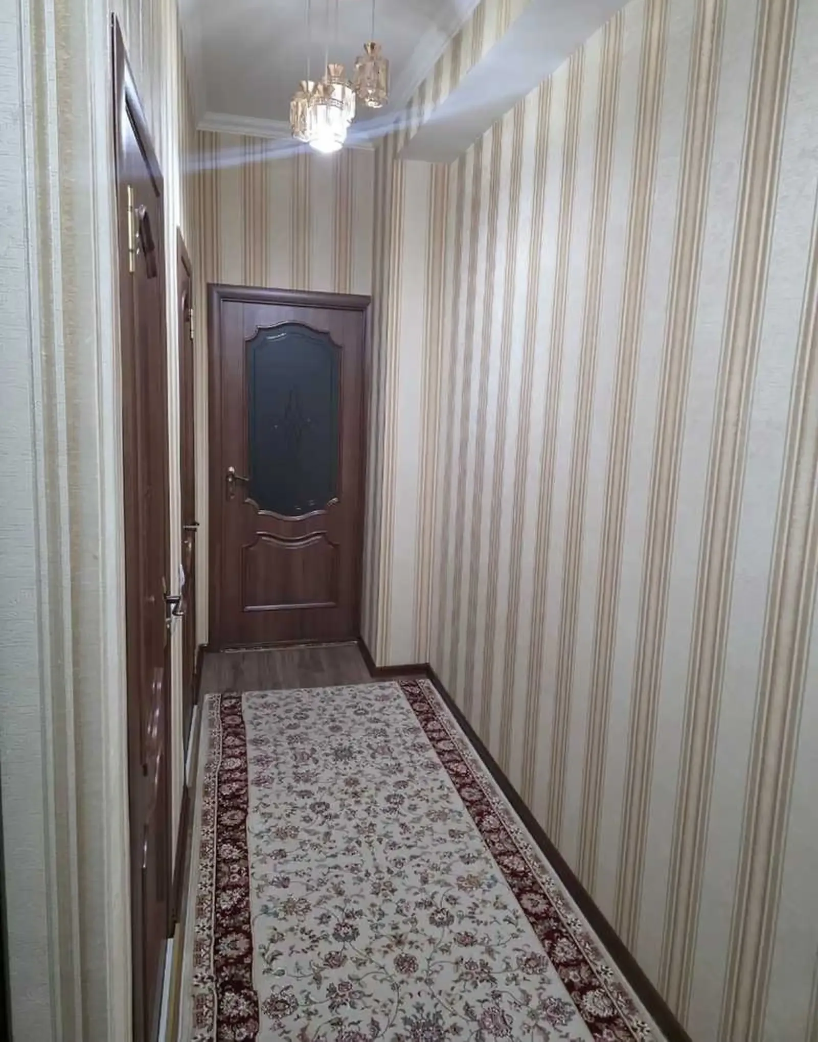 3-комн. квартира, 2 этаж, 76 м², сино