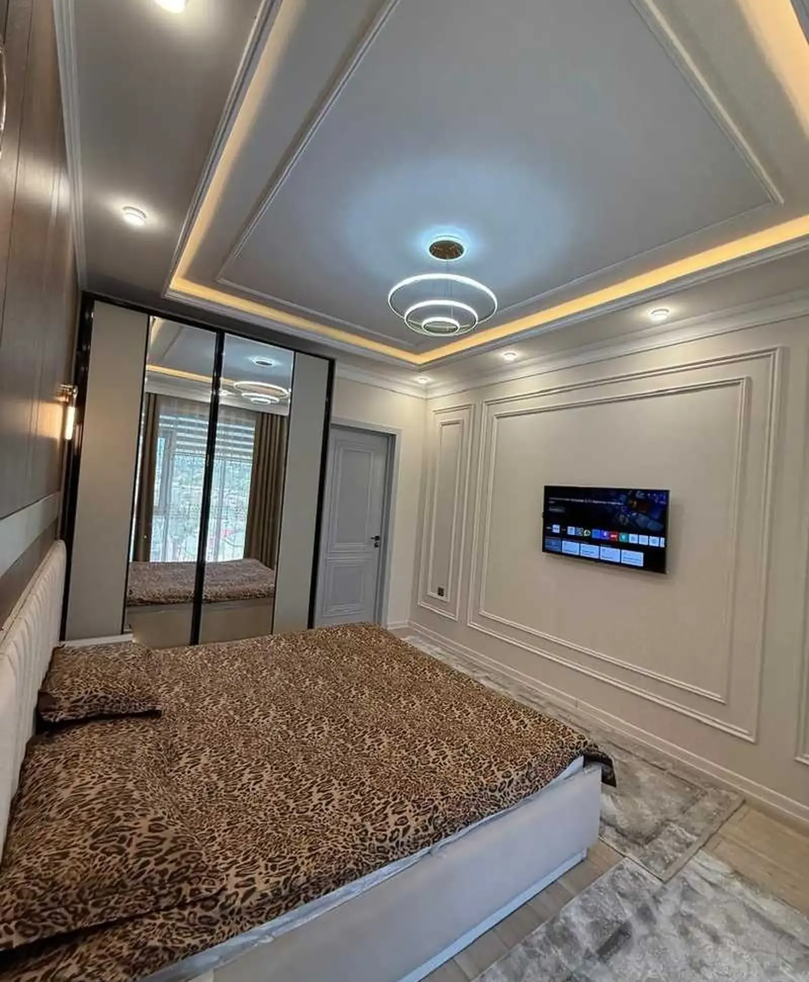2-комн. квартира, 12 этаж, 90м², гостиница Hilton