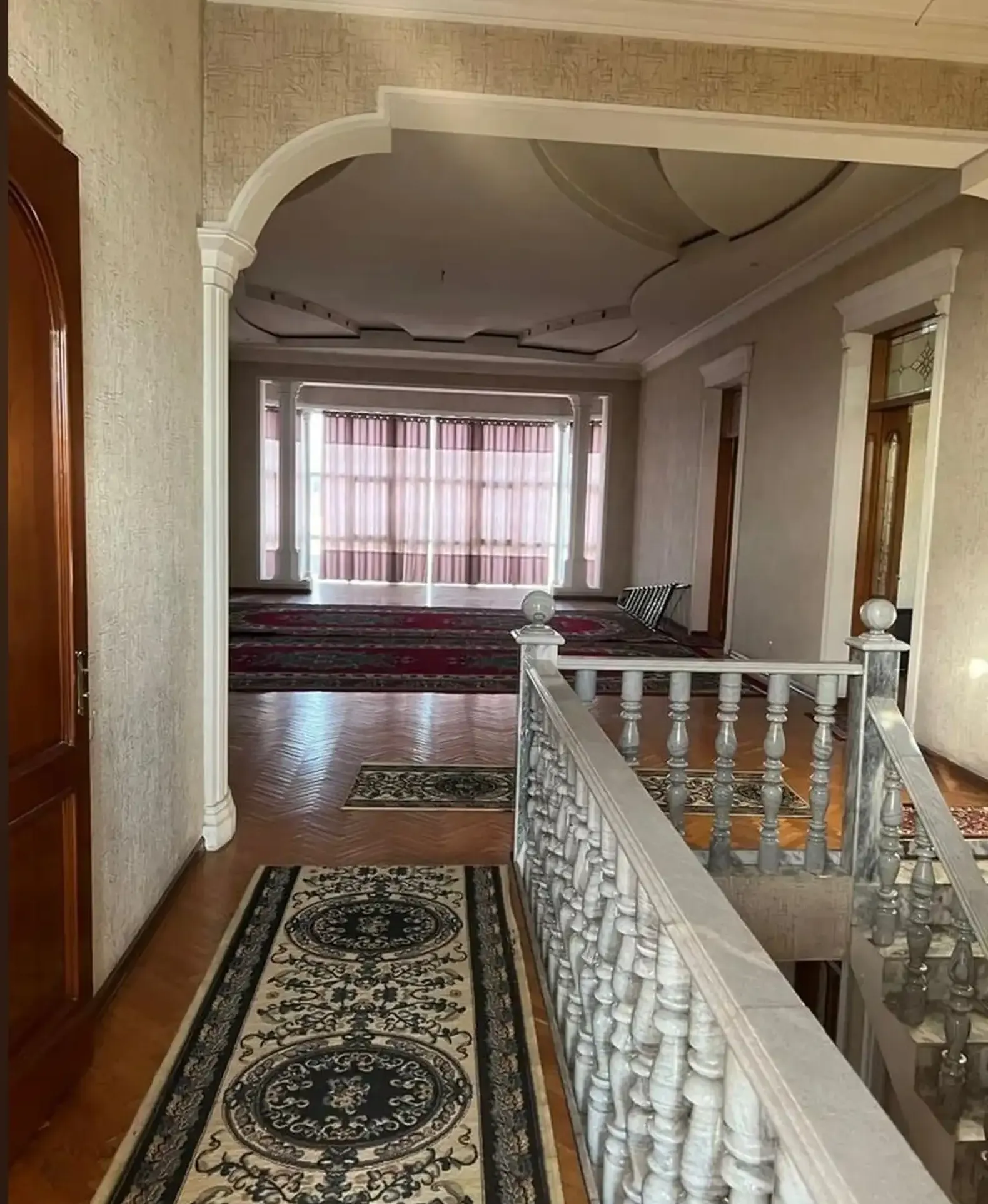 Дом, Фирдавси