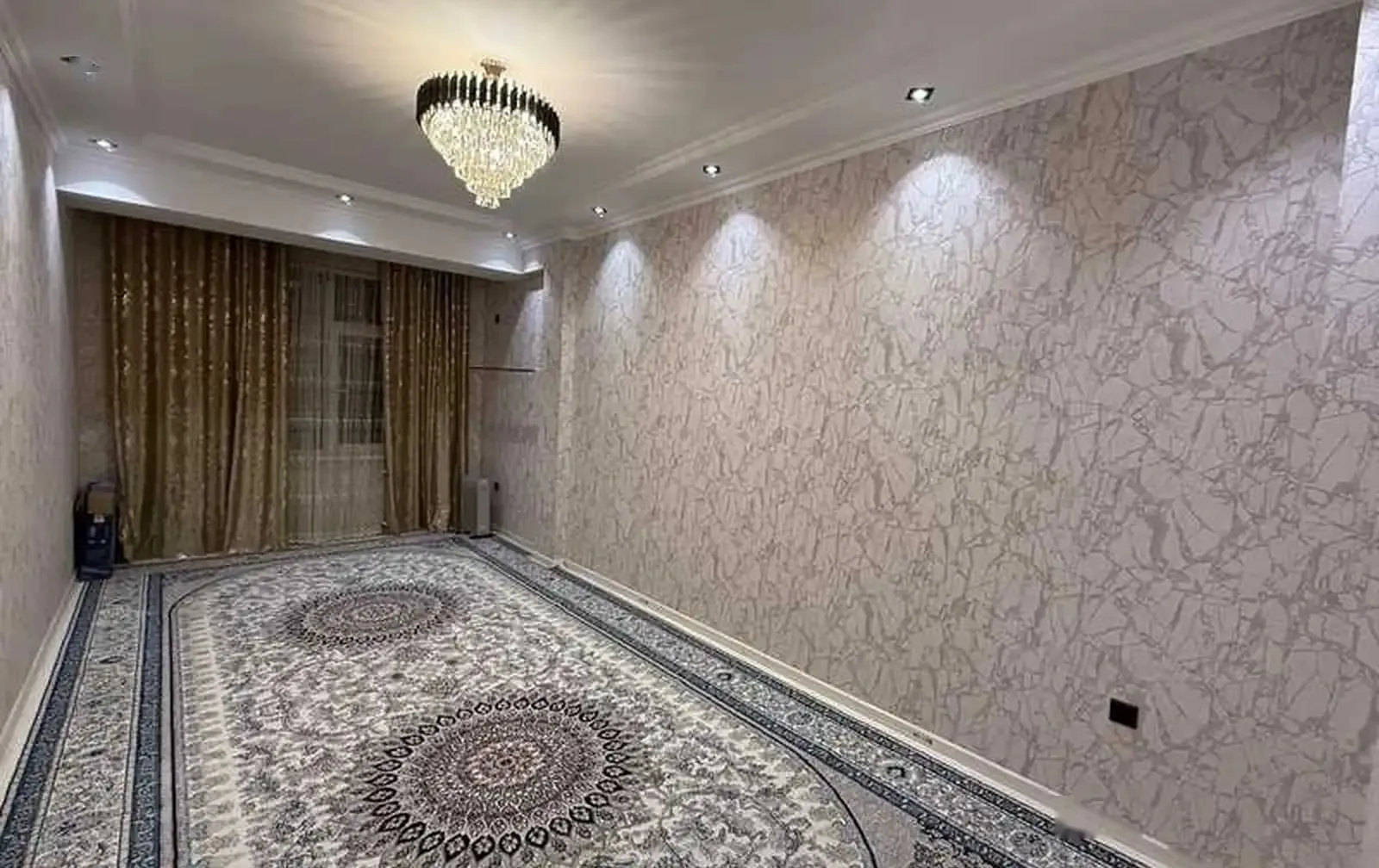 3-комн. квартира, 5 этаж, 90м², Фирдавси