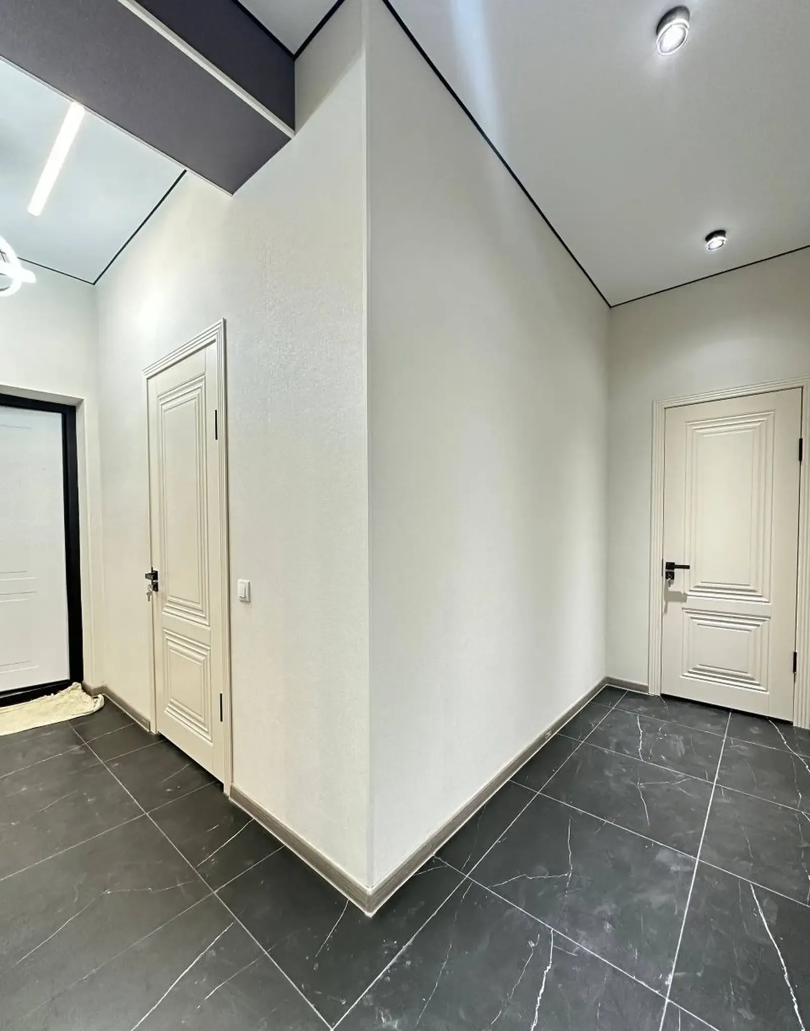 2-комн. квартира, 6 этаж, 68 м², Сино 102мкр