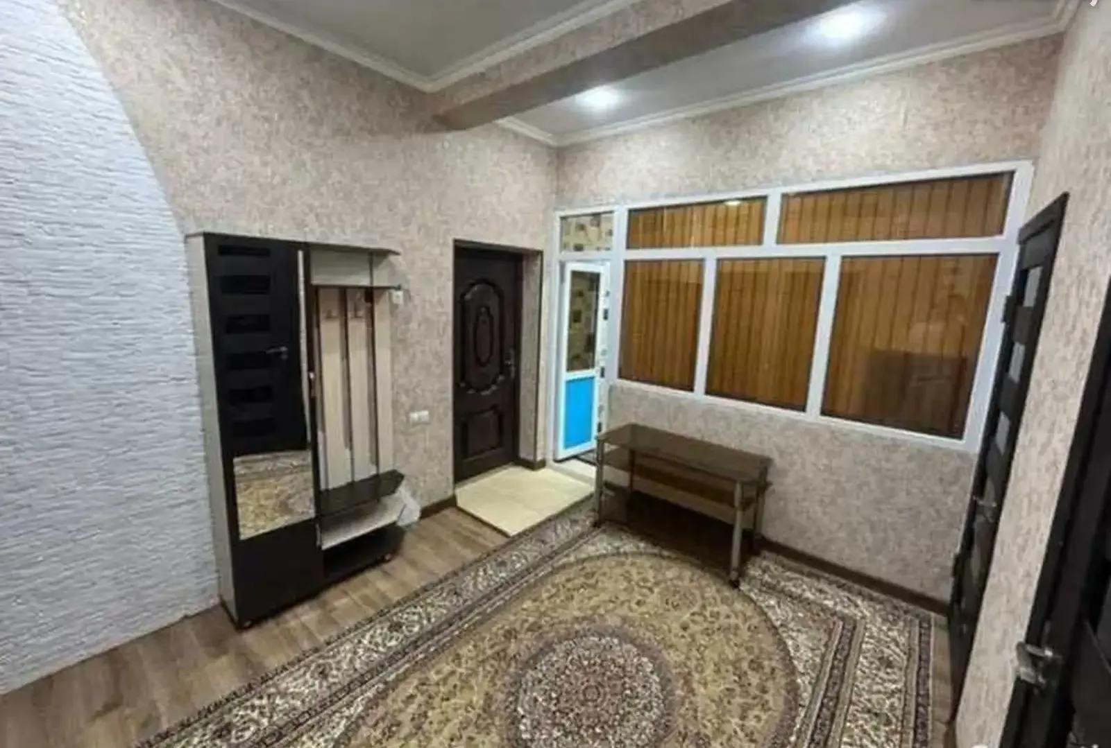 2-комн. квартира, 10 этаж, 62м², Голубой Экран
