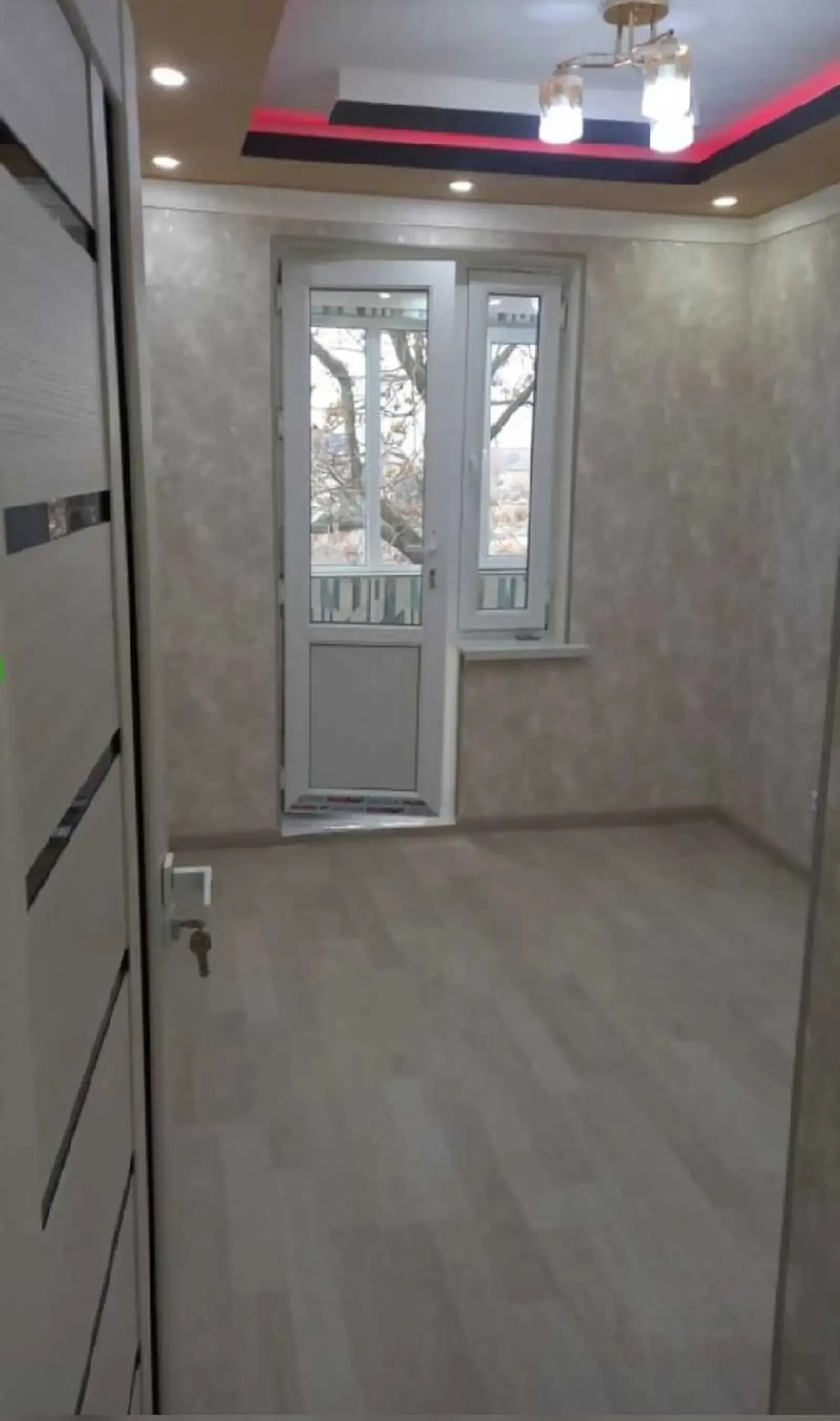 2-комн. квартира, 3 этаж, 6м², автоцентр