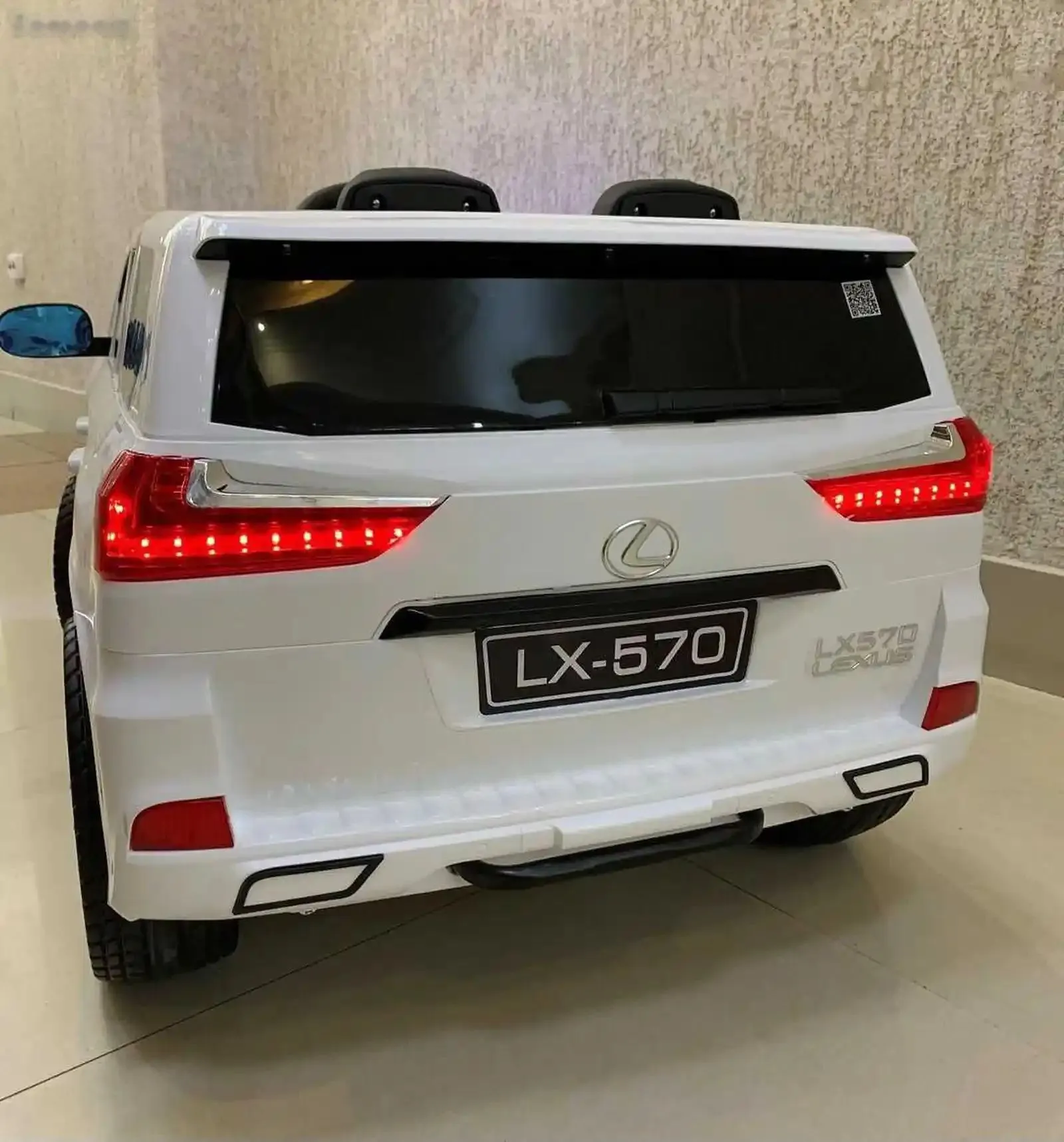 Детский электромобиль