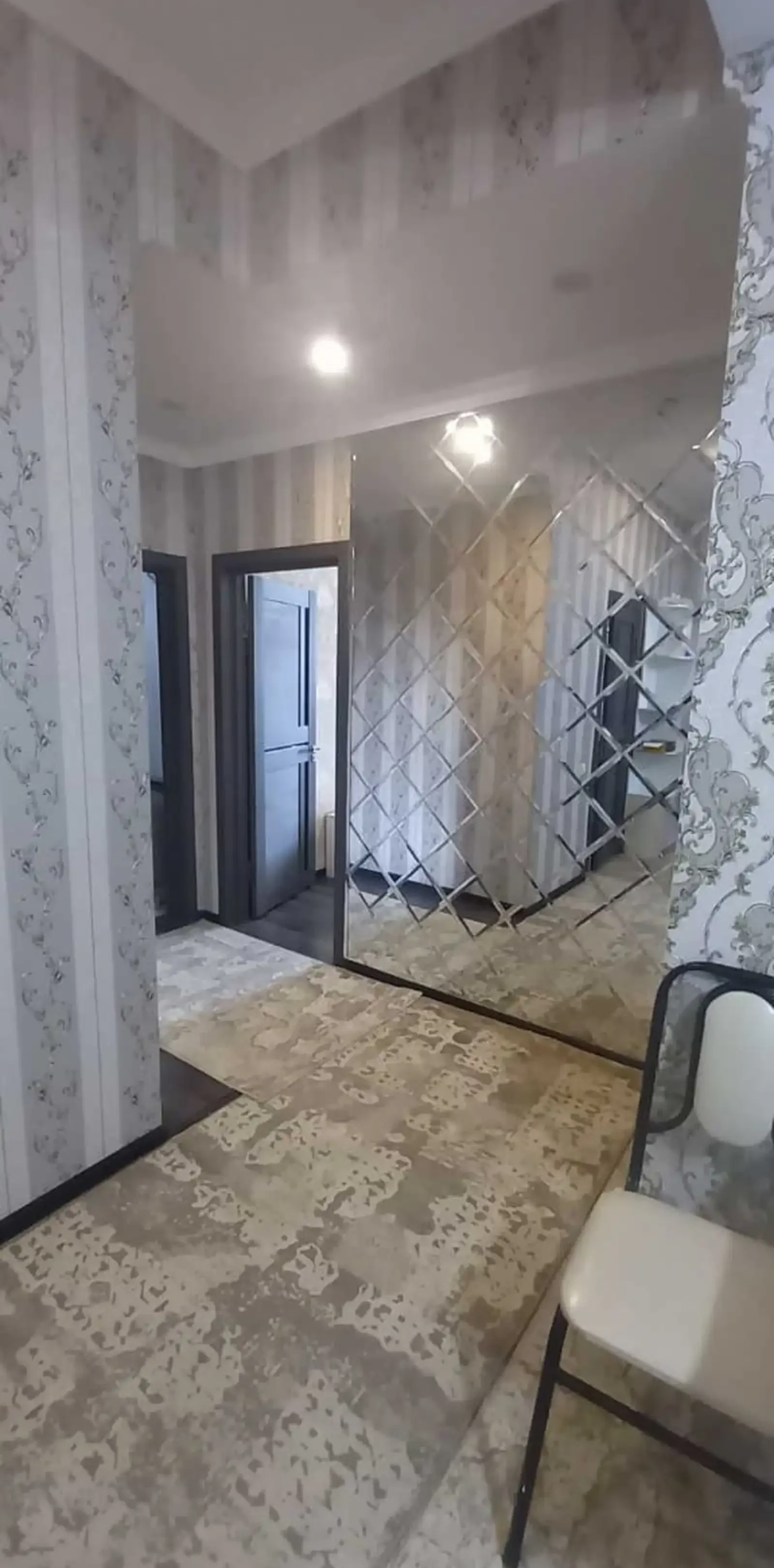 2-комн. квартира, 6 этаж, 70м², Шохмансур Садбарг