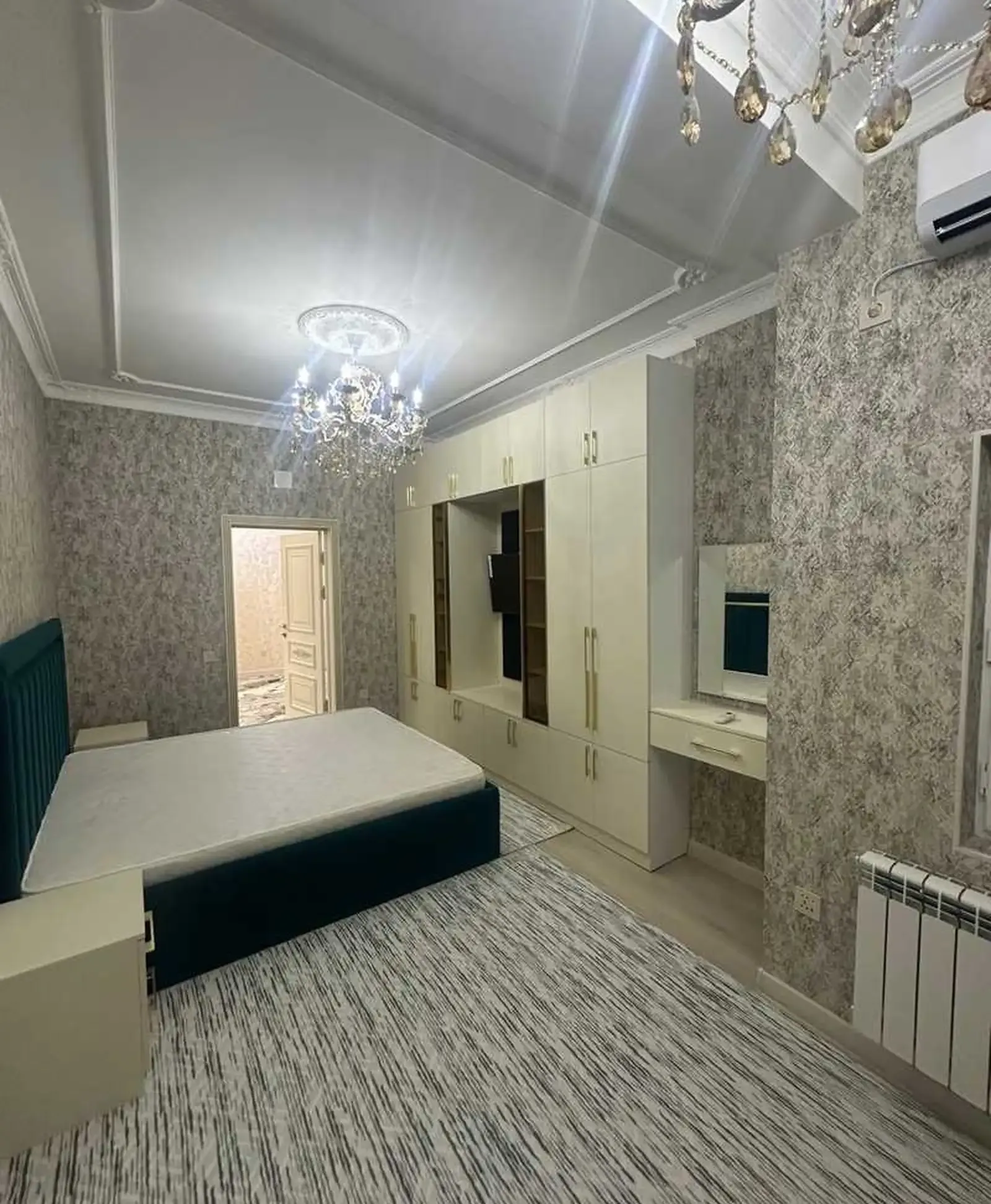 3-комн. квартира, 6 этаж, 102м², Ёқут 2000, Голубой экран