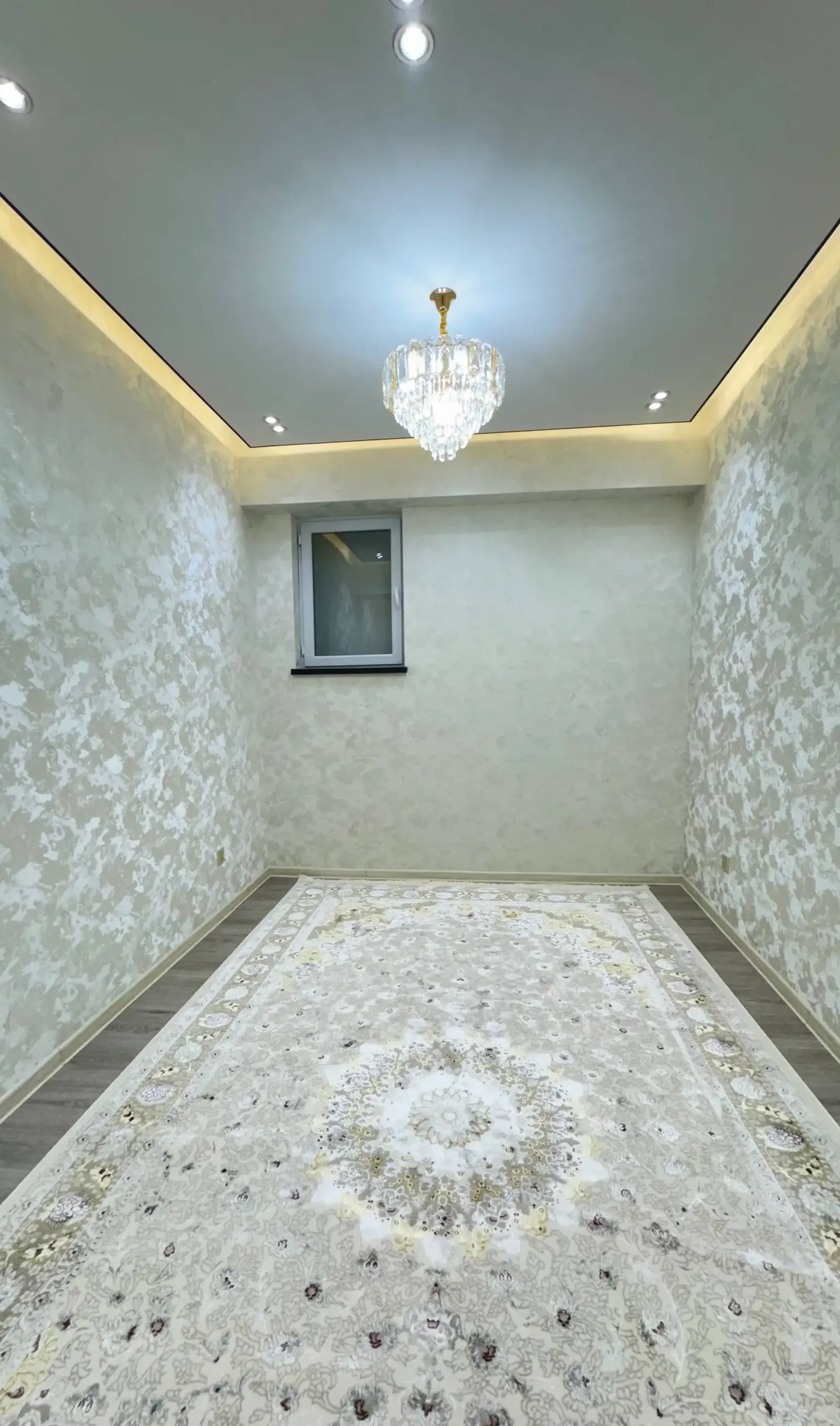 3-комн. квартира, 9 этаж, 83 м², Шохмансур Чордома
