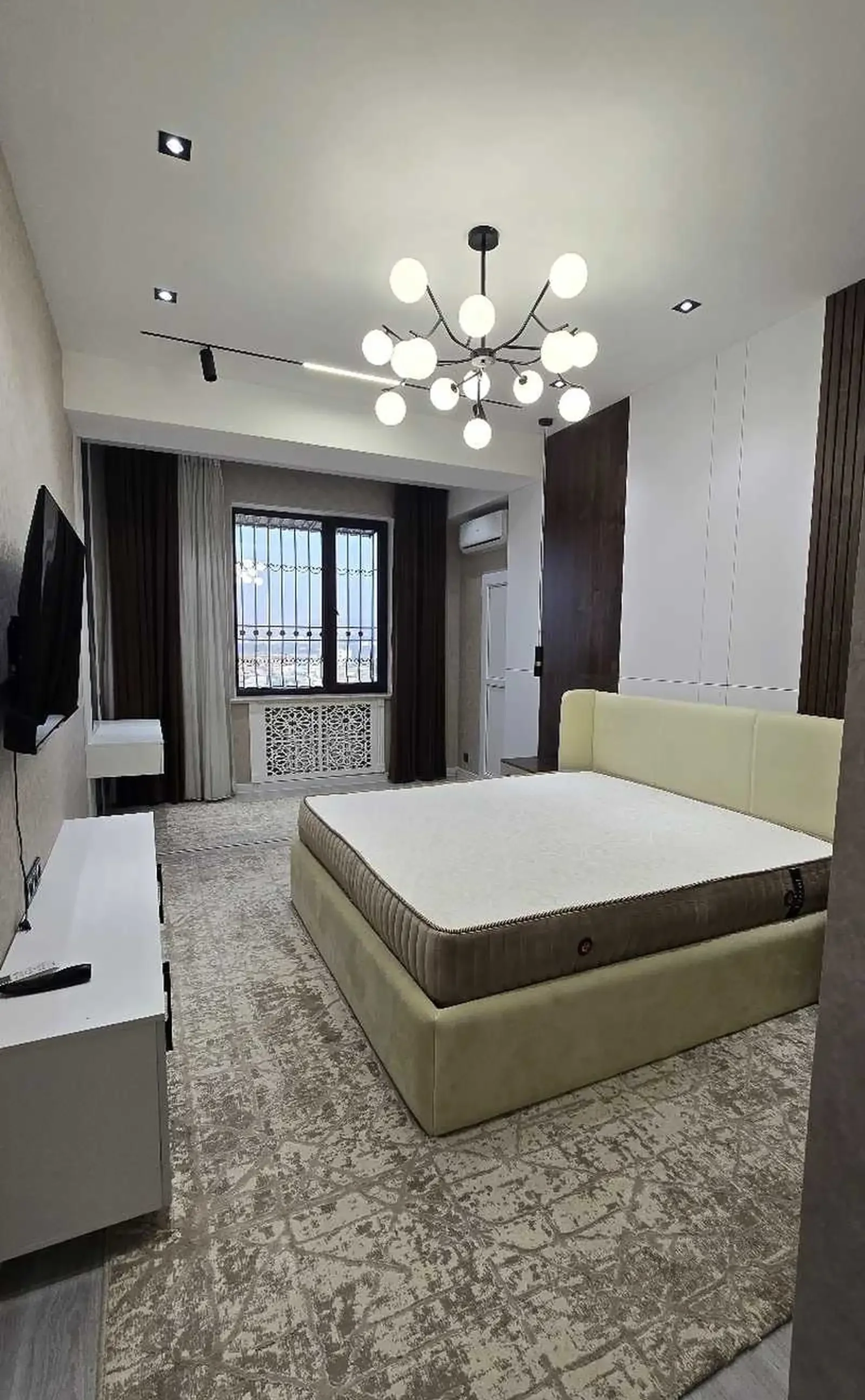 3-комн. квартира, 16 этаж, 98м², Сино 92 мкр
