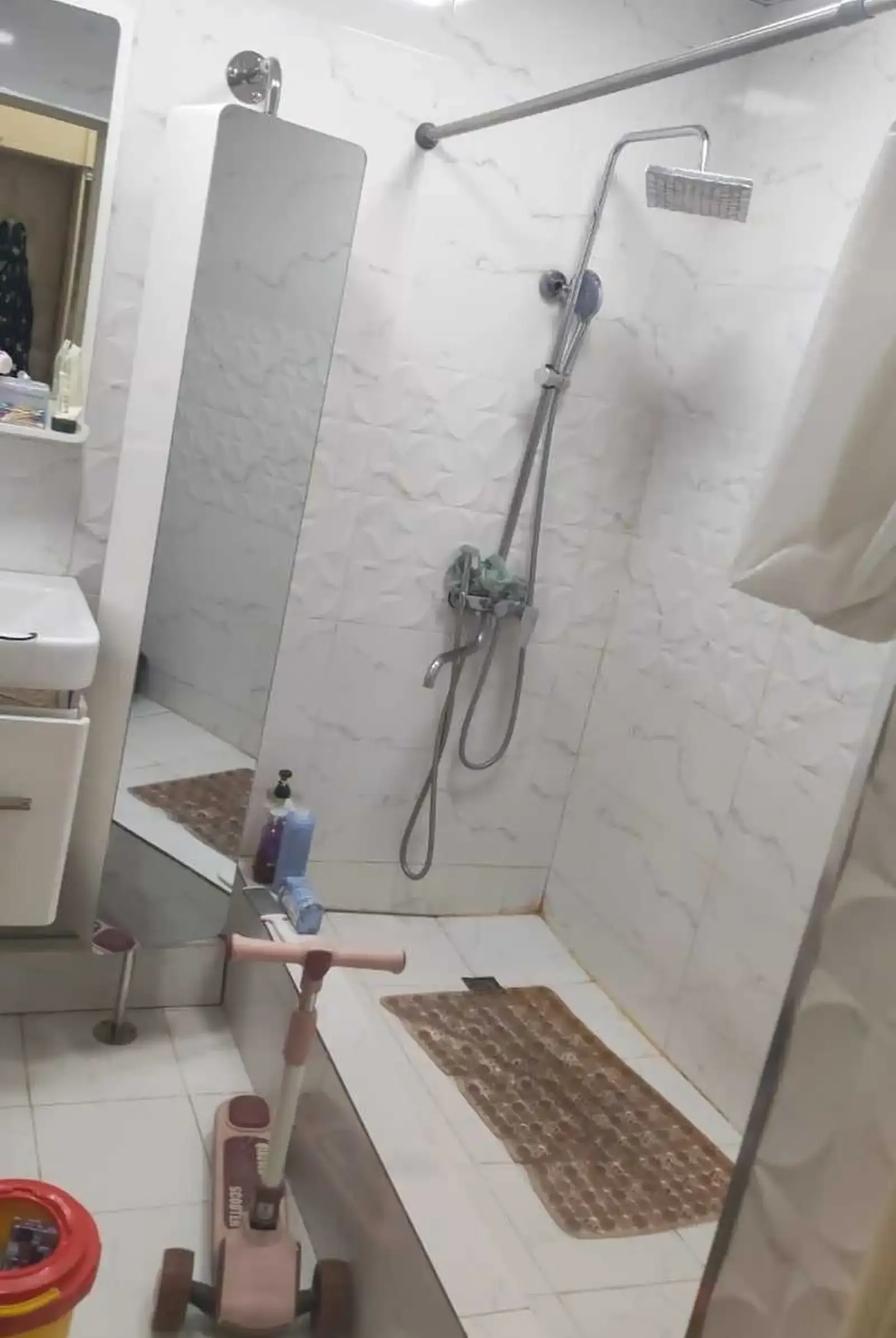2-комн. квартира, 4 этаж, 75м², 82мкр