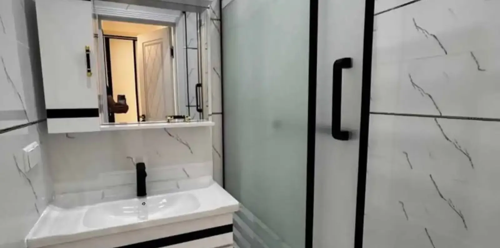 2-комн. квартира, 12 этаж, 79 м², Шохмансур