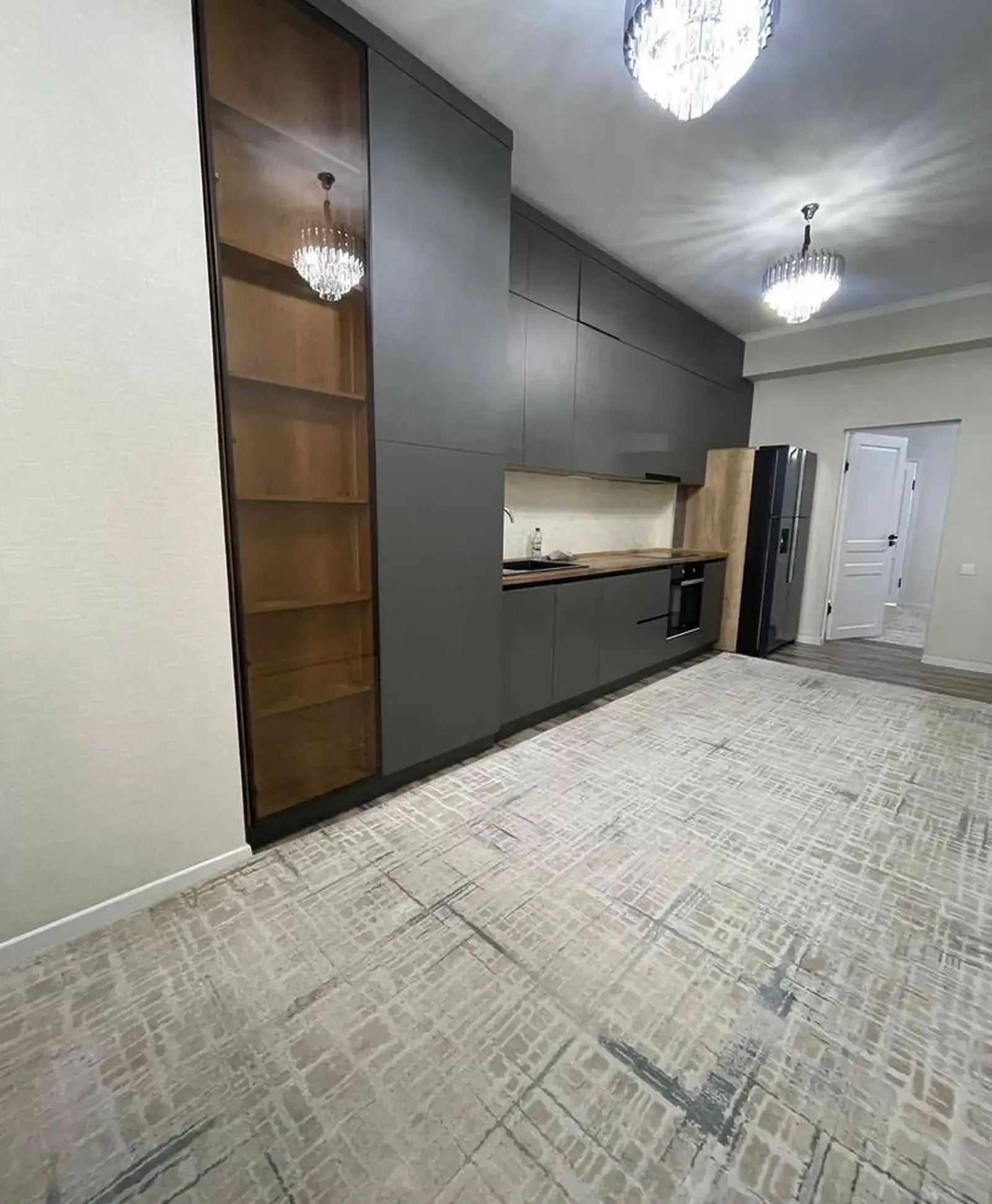 2-комн. квартира, 10 этаж, 120 м², Шохмансур