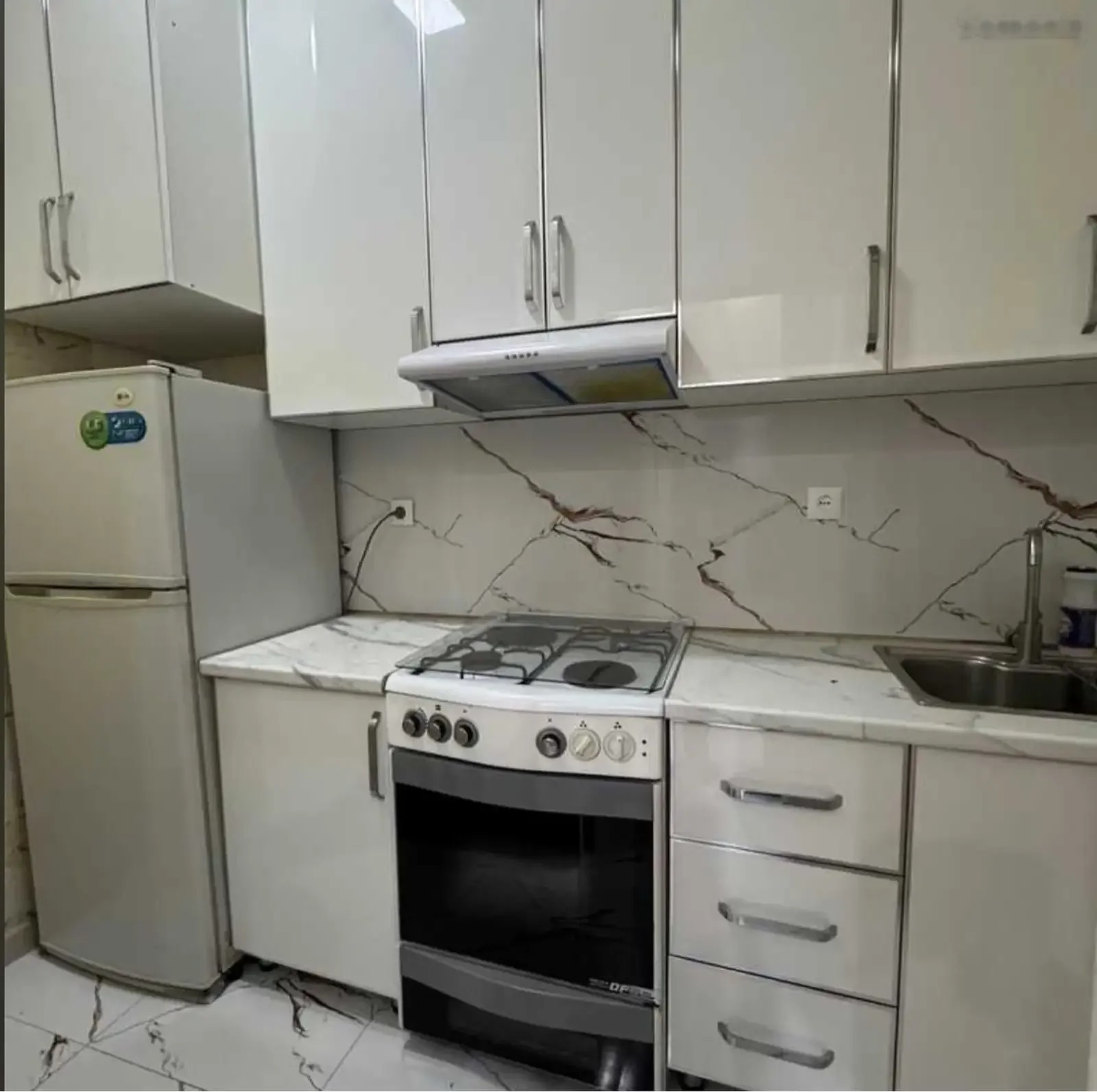 2-к квартира, 18 этаж, 60 м², Спартак