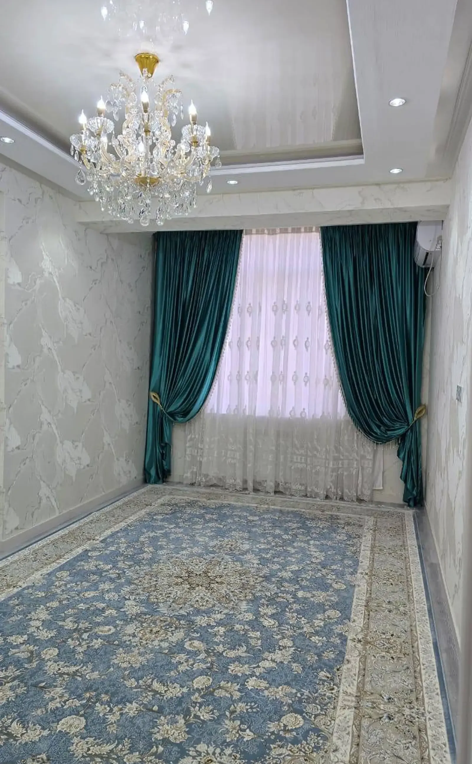 3-комн. квартира, 16 этаж, 88 м², Фирдавси Маладёжни