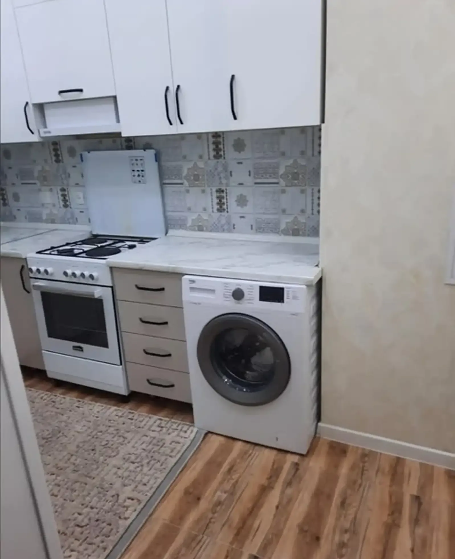 2-комн. квартира, 2 этаж, 70м², Сино