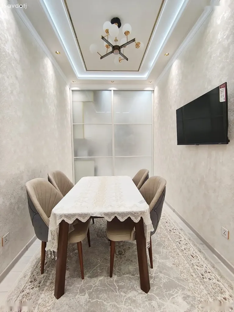 3-комн. квартира, 2 этаж, 117 м², Сино