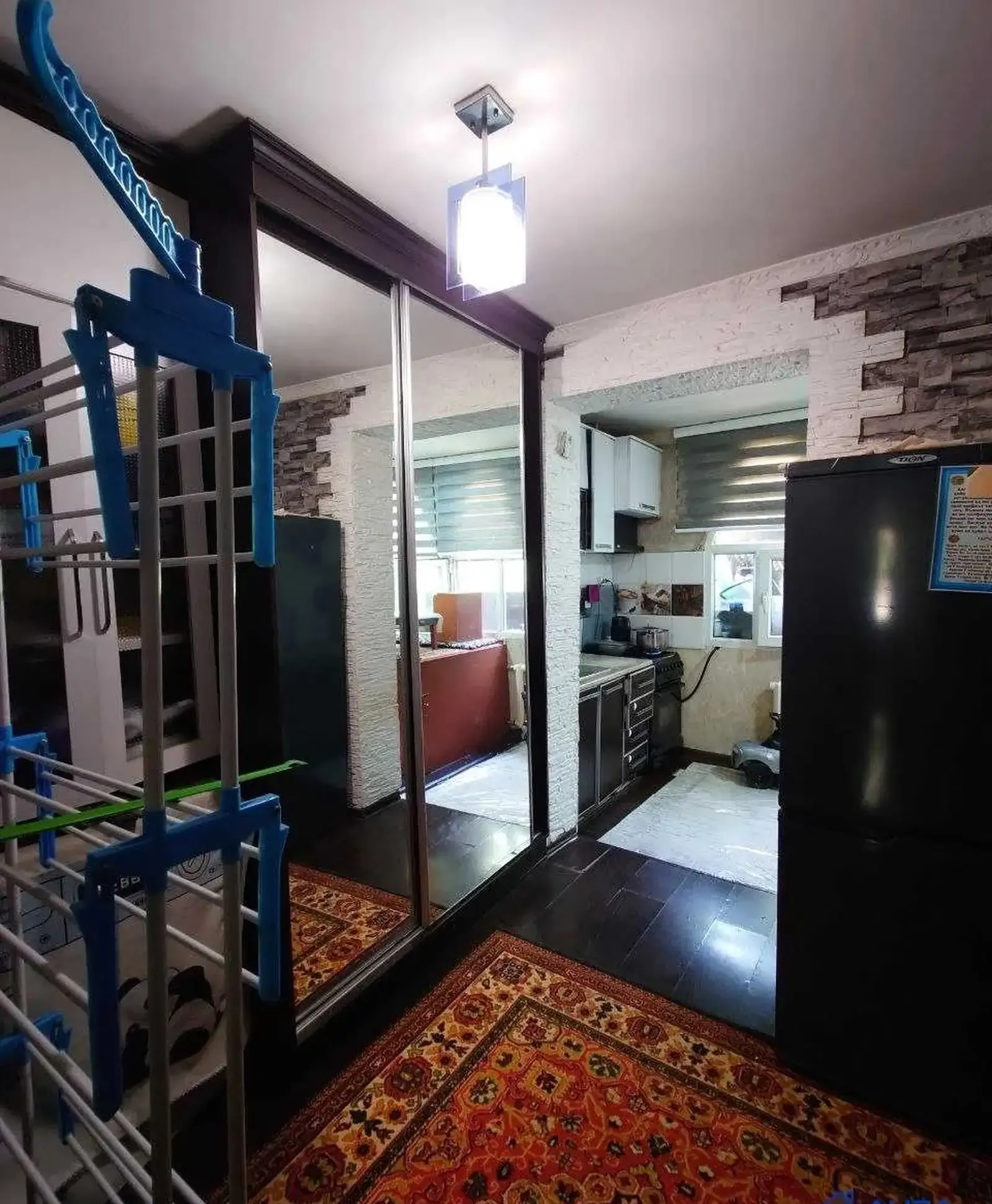 3-комн. квартира, 1 этаж, 63 м², Сино, 104мкр (Сана-1, пеши ресторани Валичон)