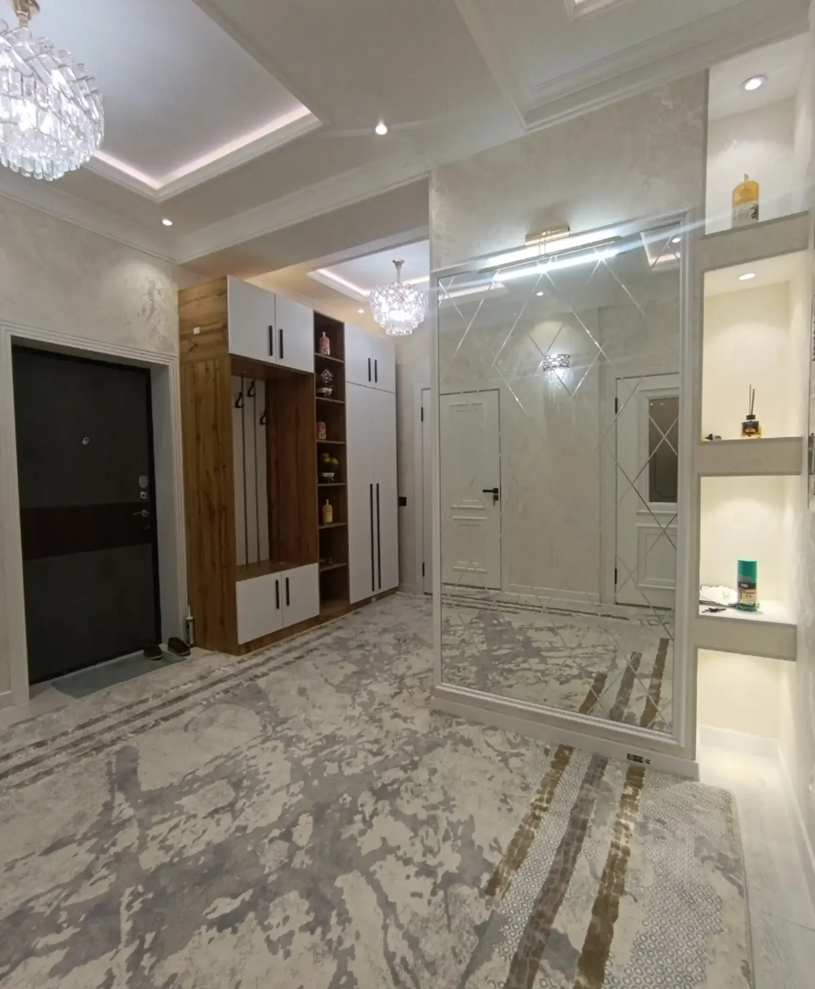 2-комн. квартира, 11 этаж, 80 м², Фирдавси, Молодёжный
