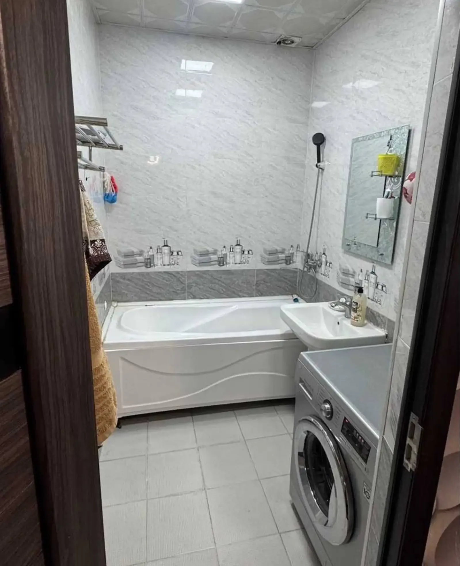 2-комн. квартира, 15 этаж, 64 м², Исмоили сомони