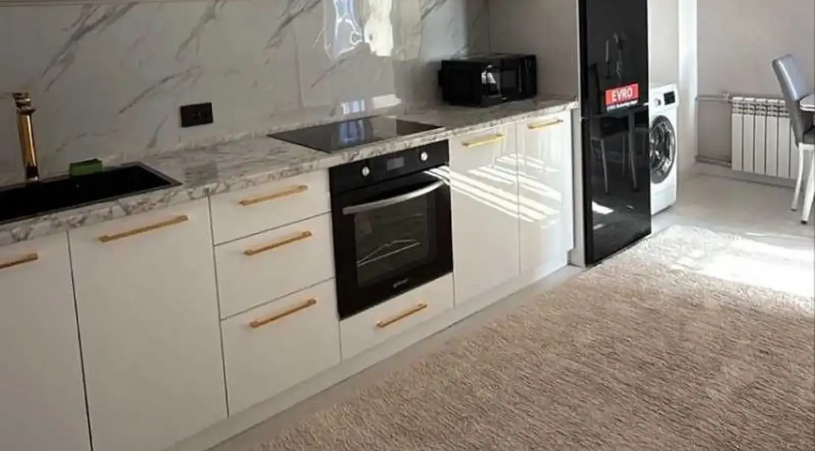 3-комн. квартира, 12 этаж, 93 м², Шохмансур