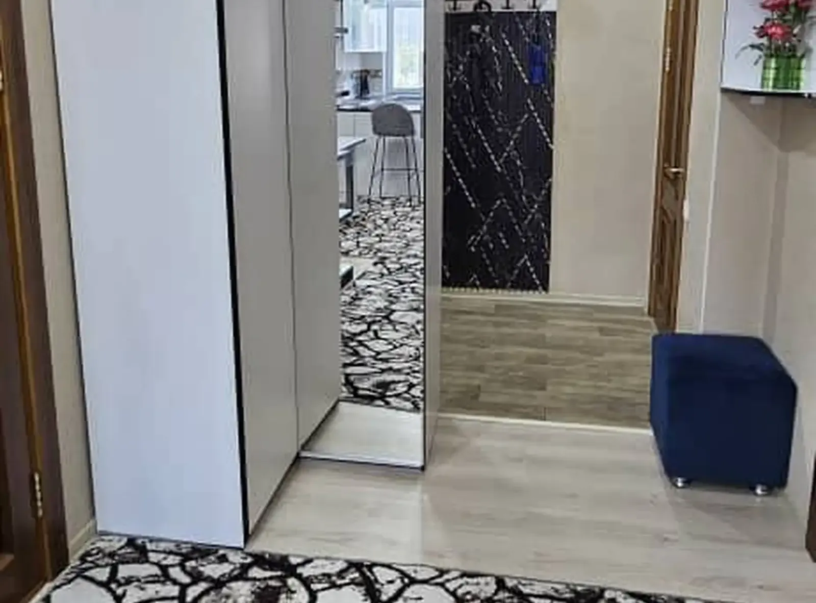 2-комн. квартира, 9 этаж, 74 м², Шохмансур, Садбарг