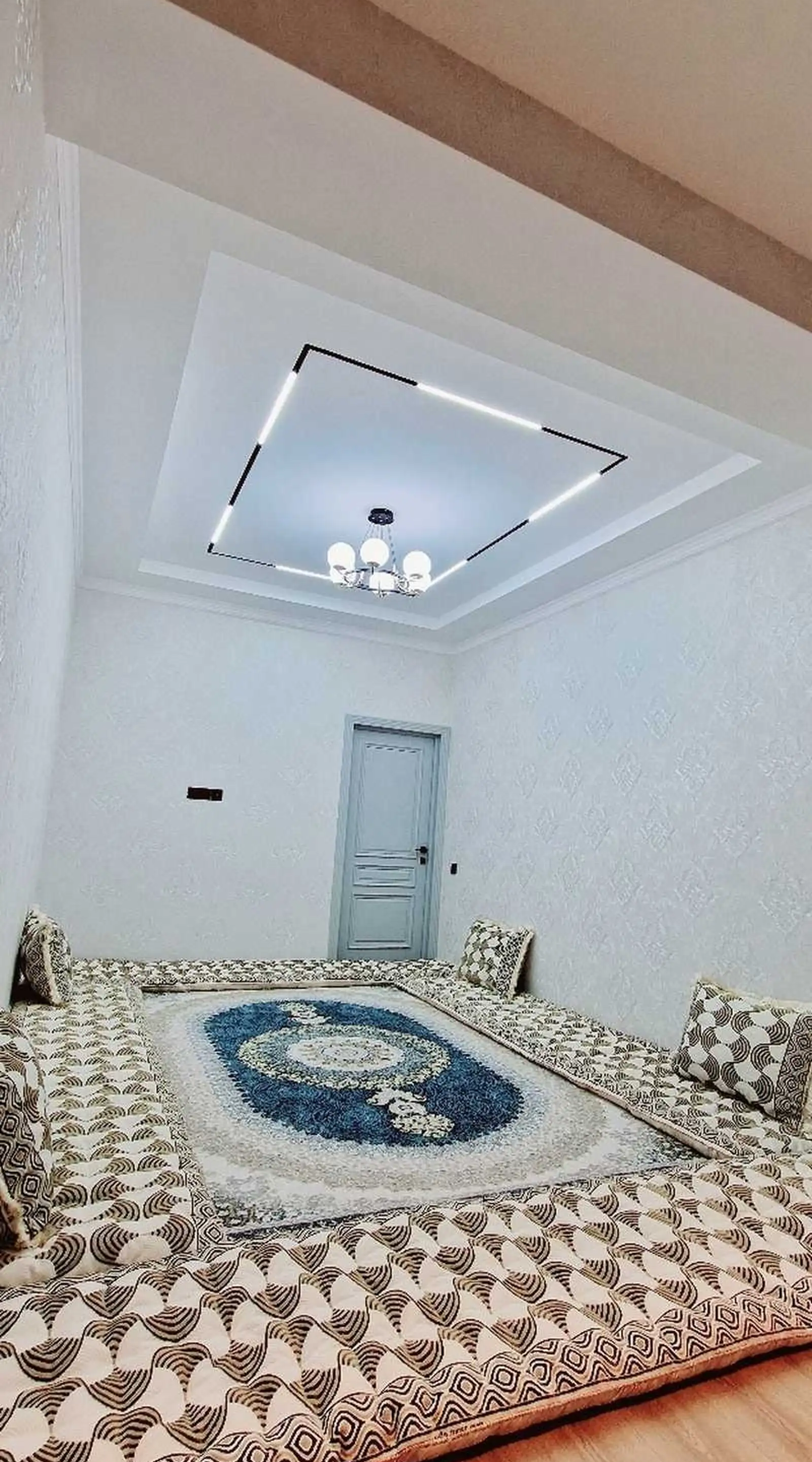 3-комн. квартира, 8 этаж, 110м², 33 мкр, назди Управление ГАИ, бари Лицей Умари Хайём