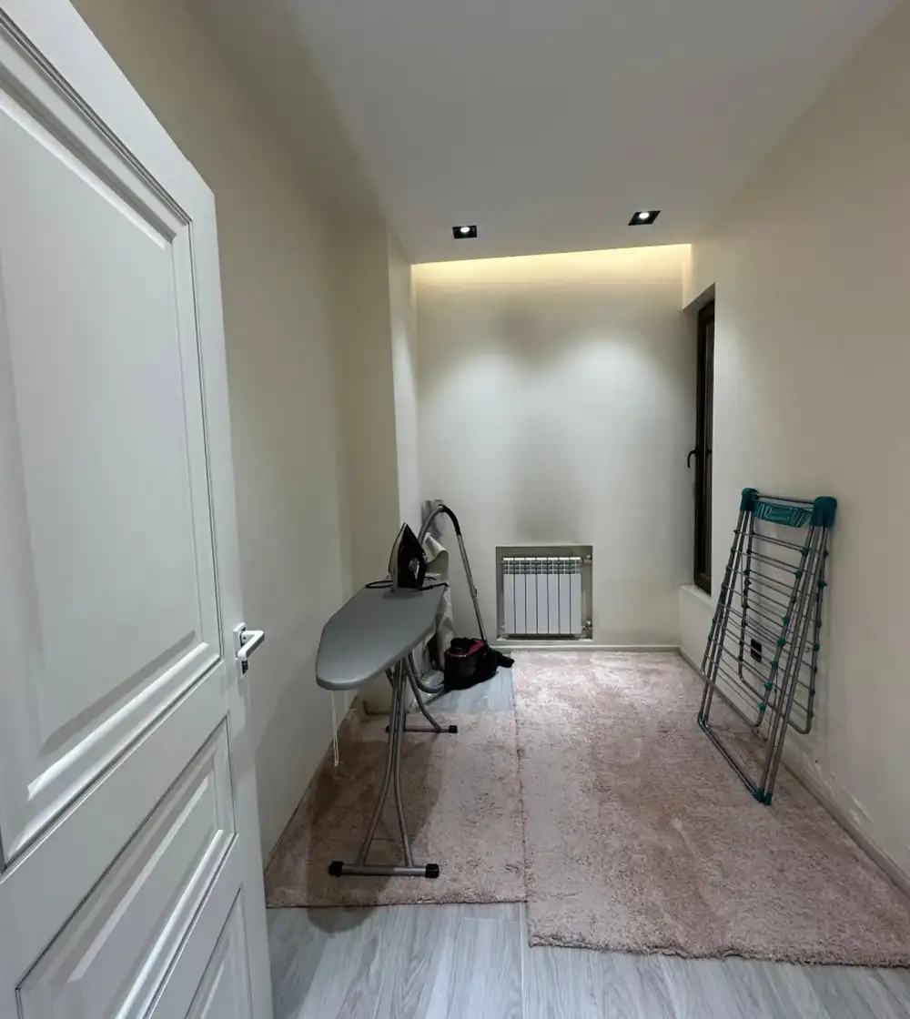 2-комн. квартира, 2 этаж, 75м², Ашан на против Мойки Малика