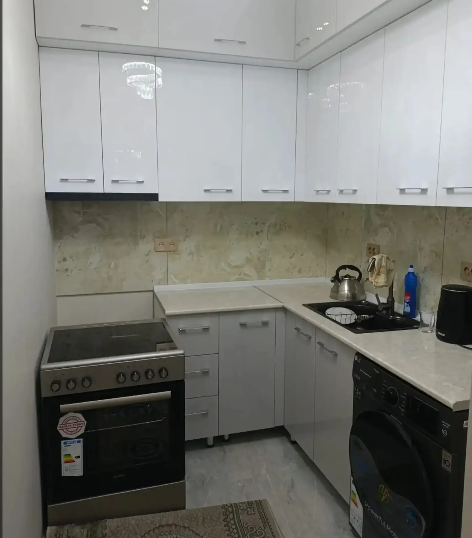 2-комн. квартира, 4 этаж, 65м², сино
