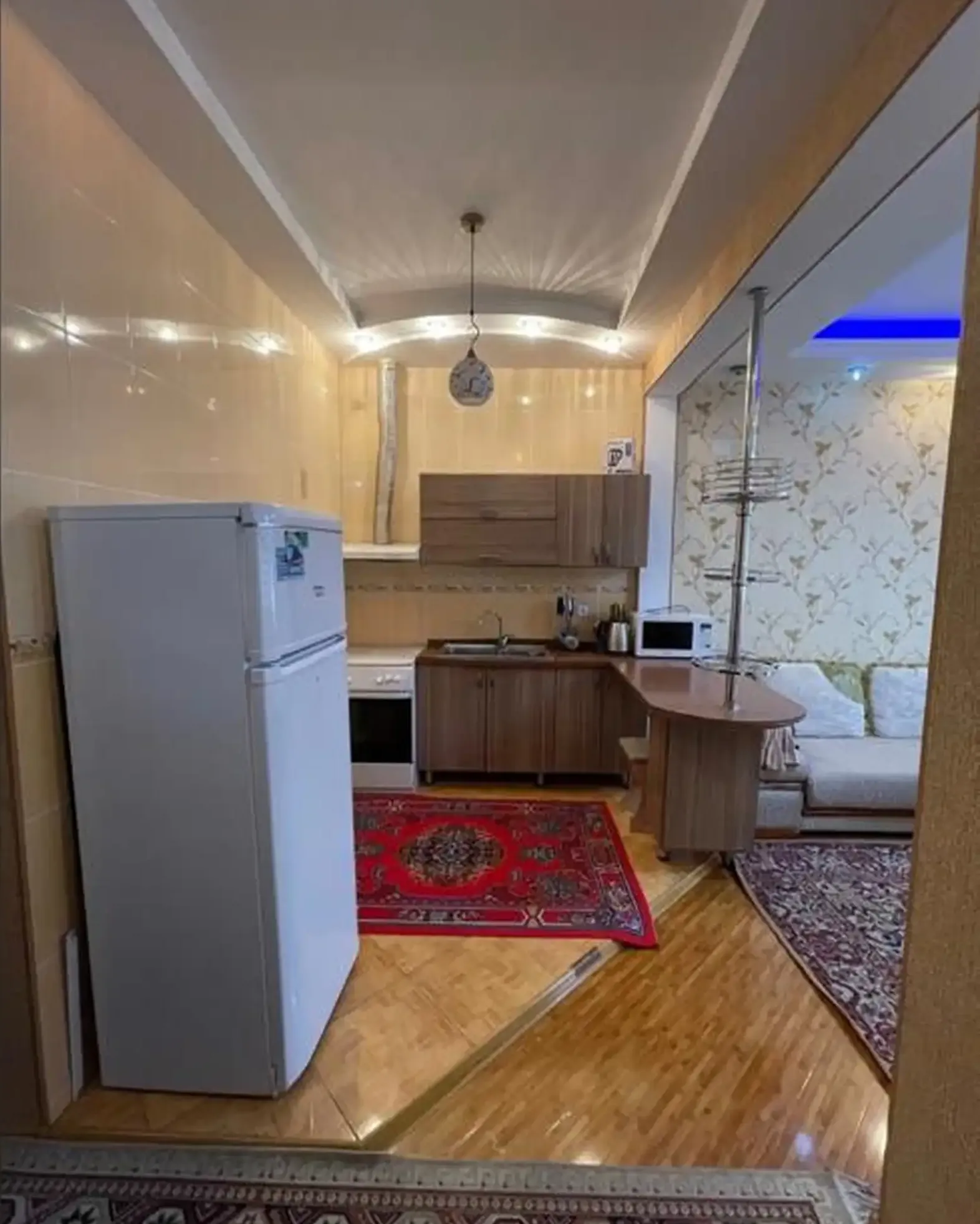 2-комн. квартира, 10 этаж, 50м², Шохмансур