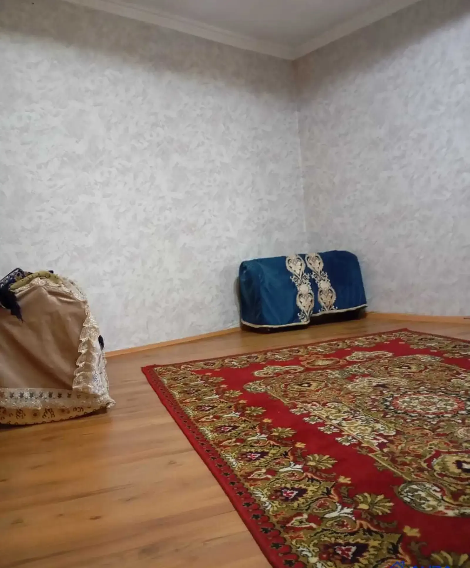 2-комн. квартира, 5 этаж, 70 м², Фирдавси, Цирк