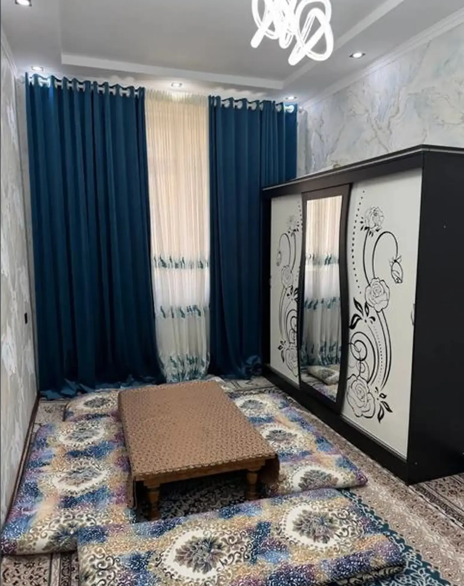 3-комн. квартира, 2 этаж, 98м², И Сомони