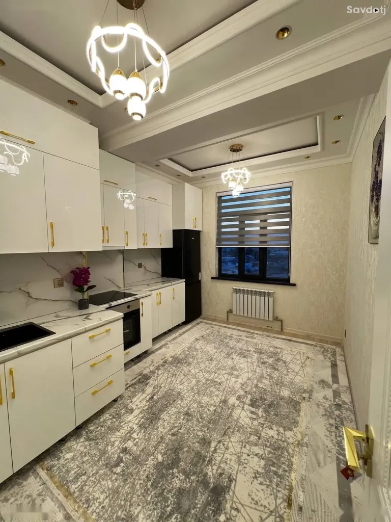 3-комн. квартира, 7 этаж, 90 м², сино
