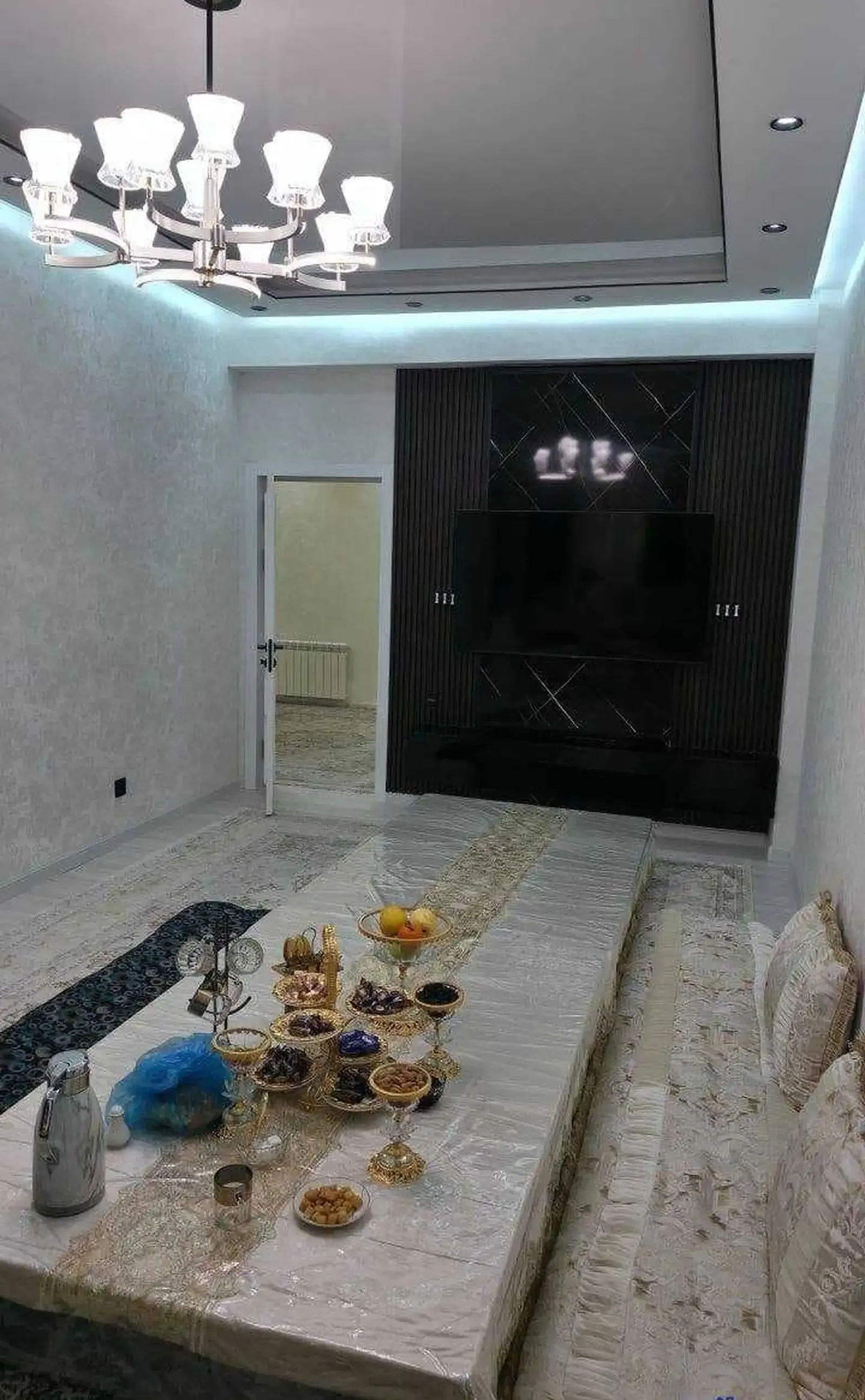 2-комн. квартира, 14 этаж, 83 м², Сино, эстакади 82