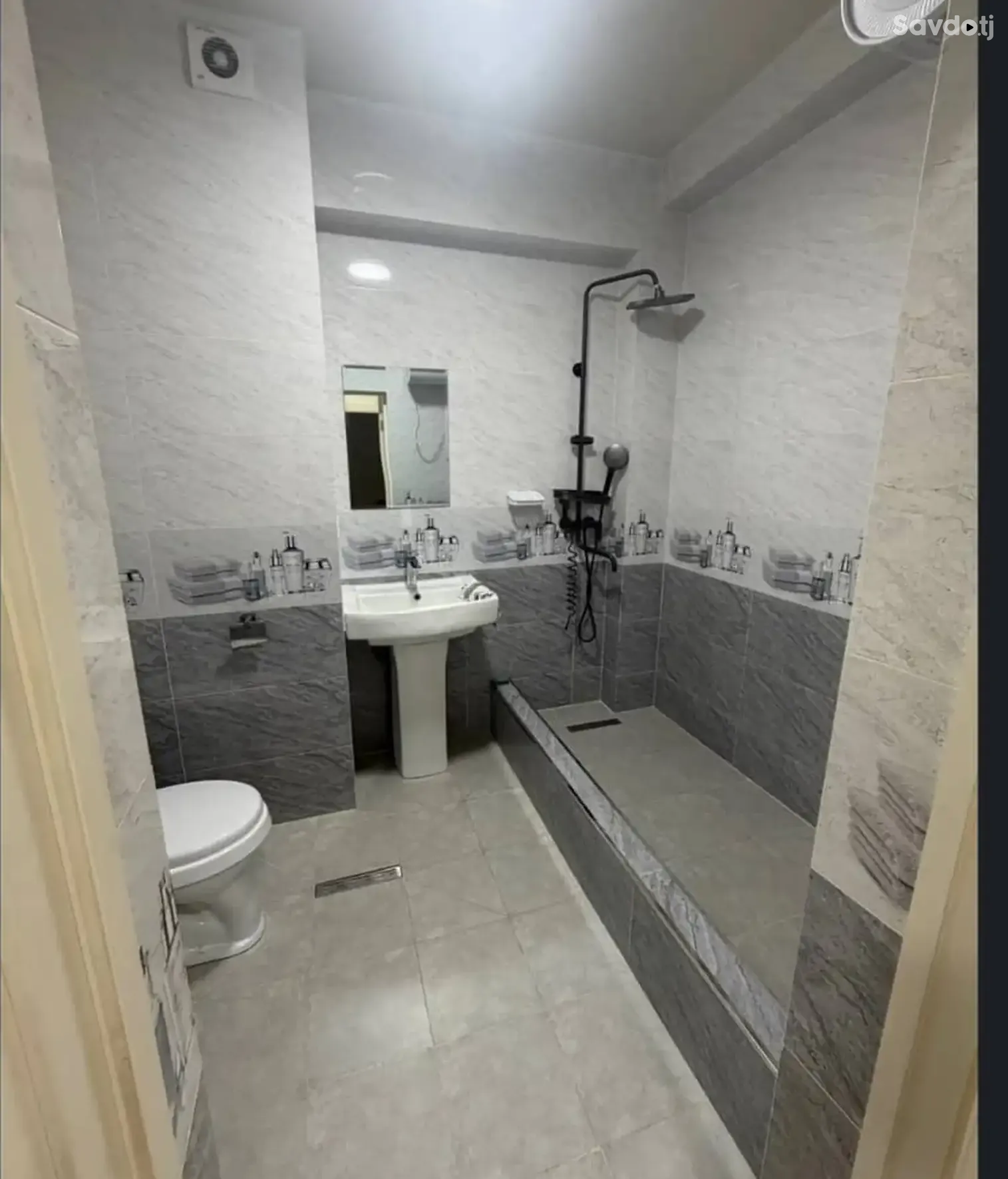 3-комн. квартира, 10 этаж, 113м², Шохмансур