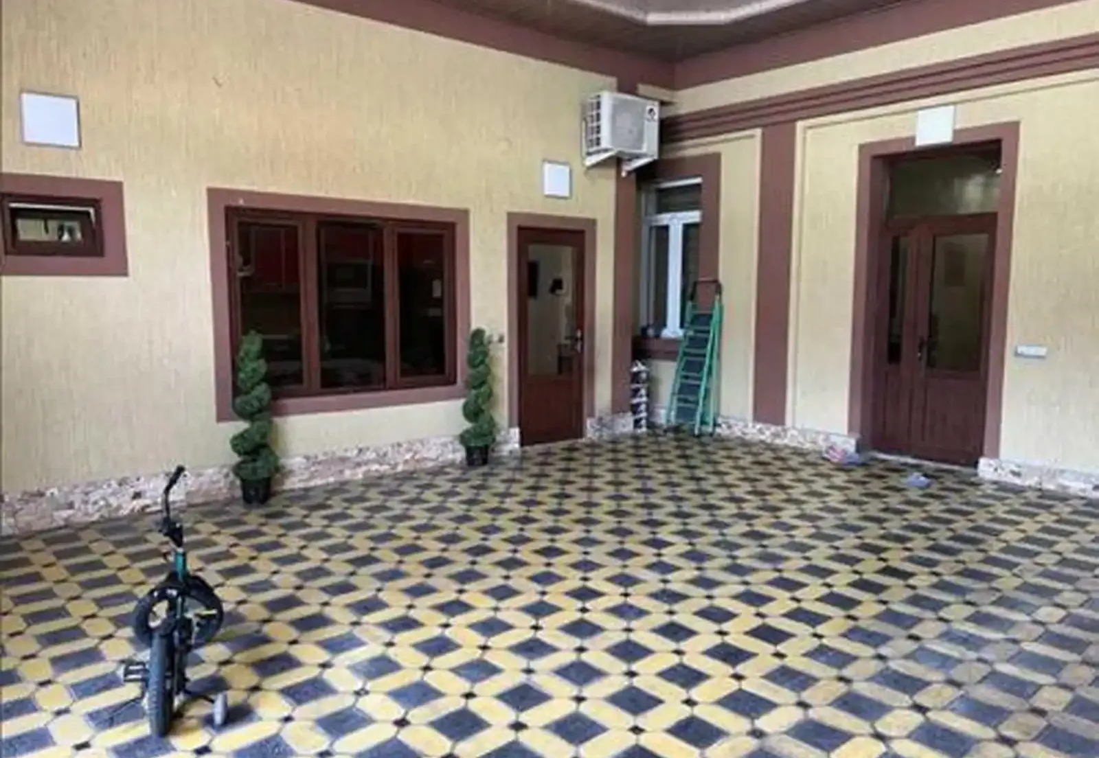 2-этажный, 8 комнатный дом, 360 м², Сомони